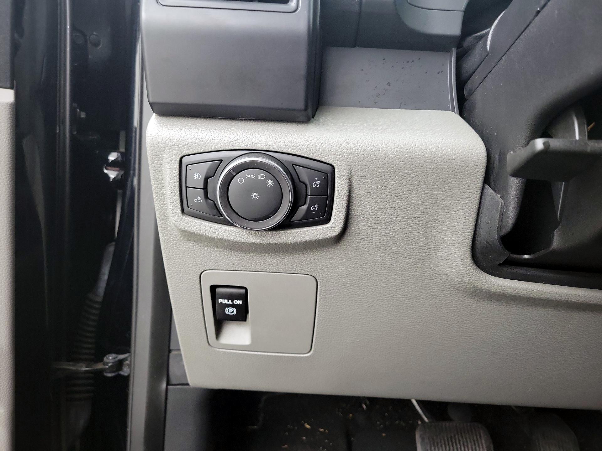 Thumbnail: 2018 Ford F-150 - 13