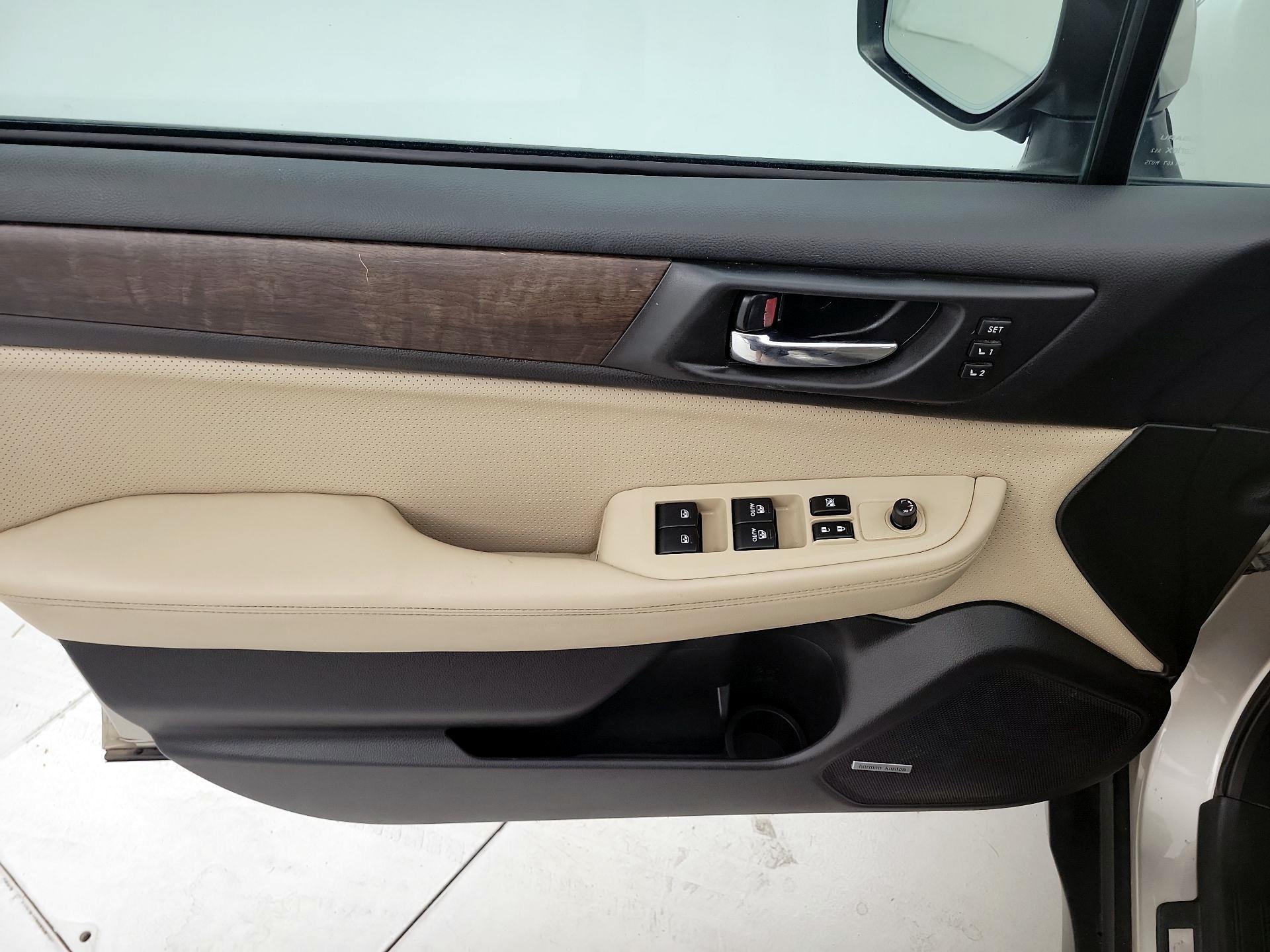 Thumbnail: 2016 Subaru Outback - 12