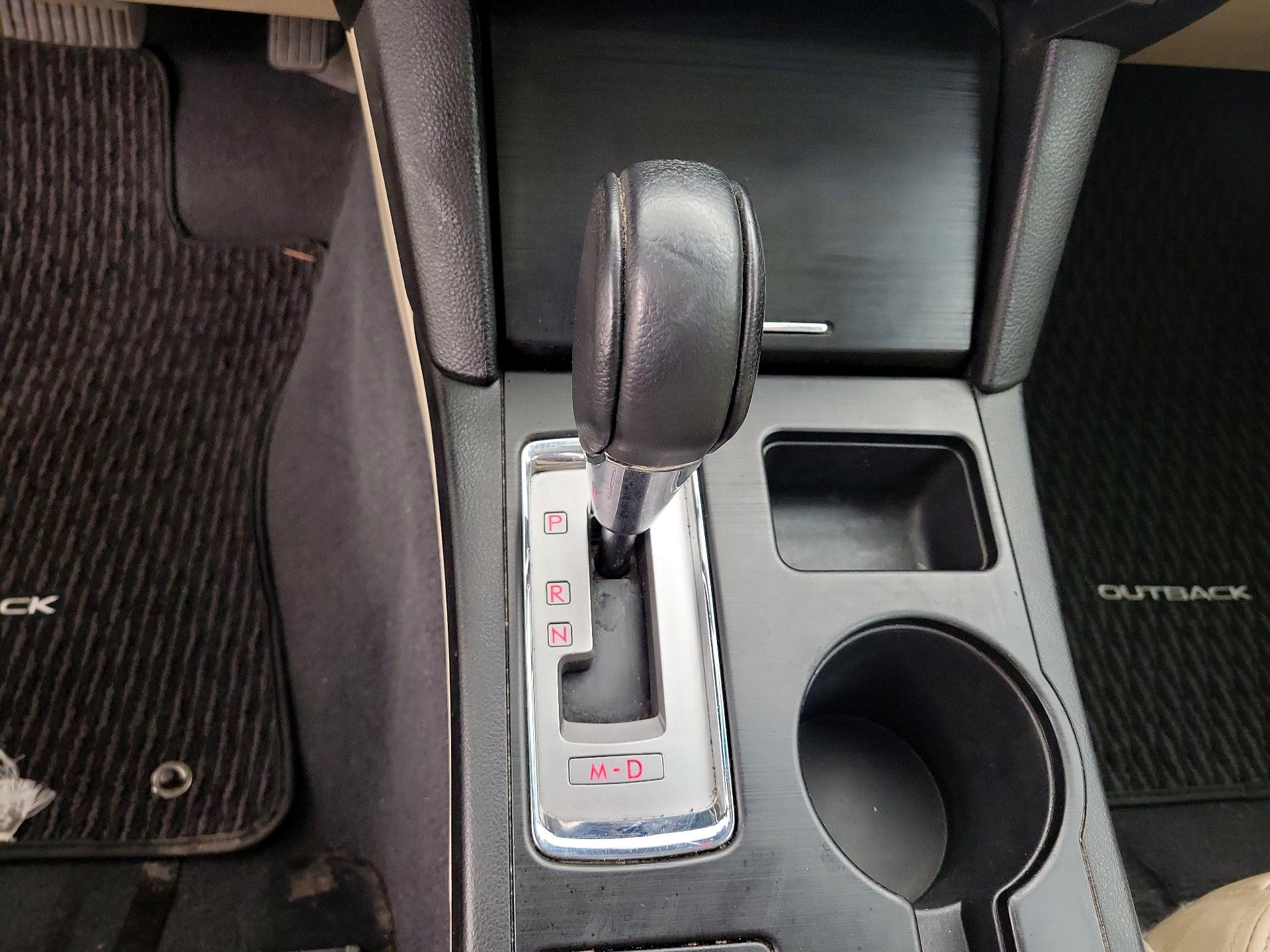 Thumbnail: 2016 Subaru Outback - 17