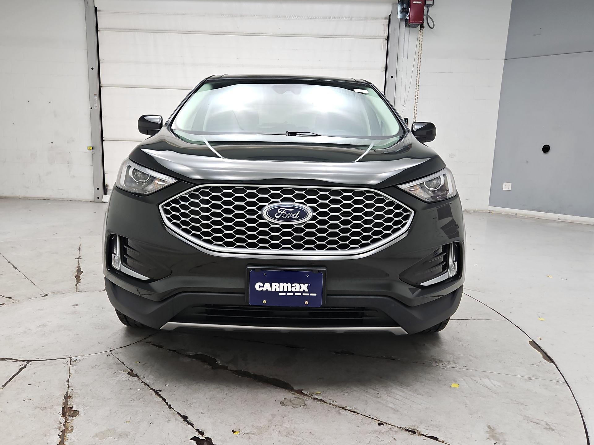 Thumbnail: 2023 Ford Edge - 2