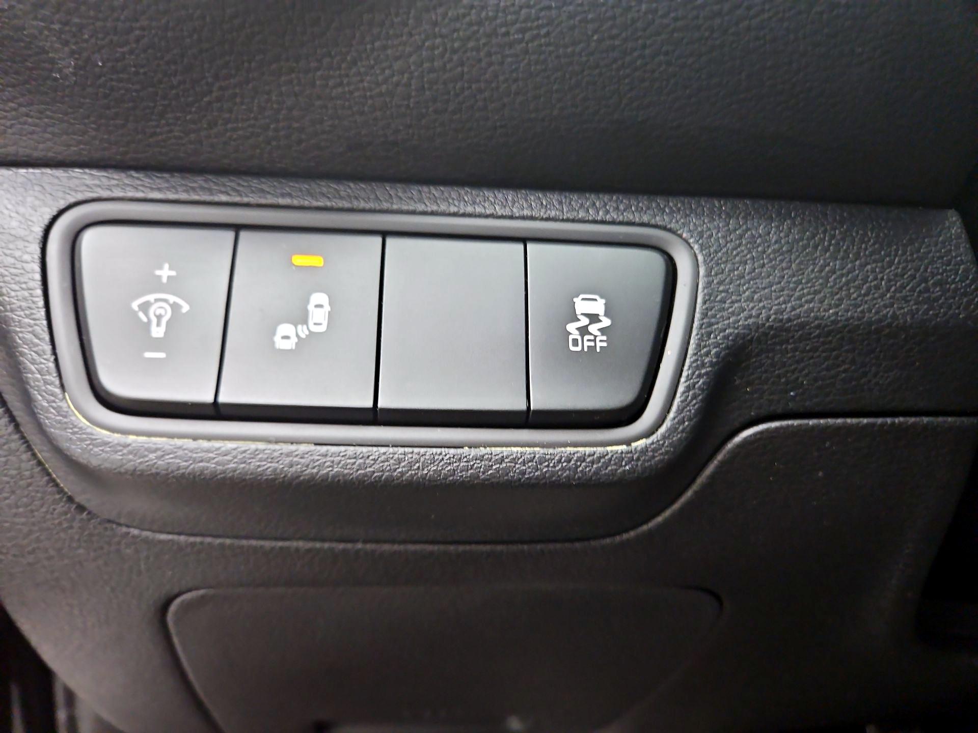 Thumbnail: 2024 Kia Forte - 13