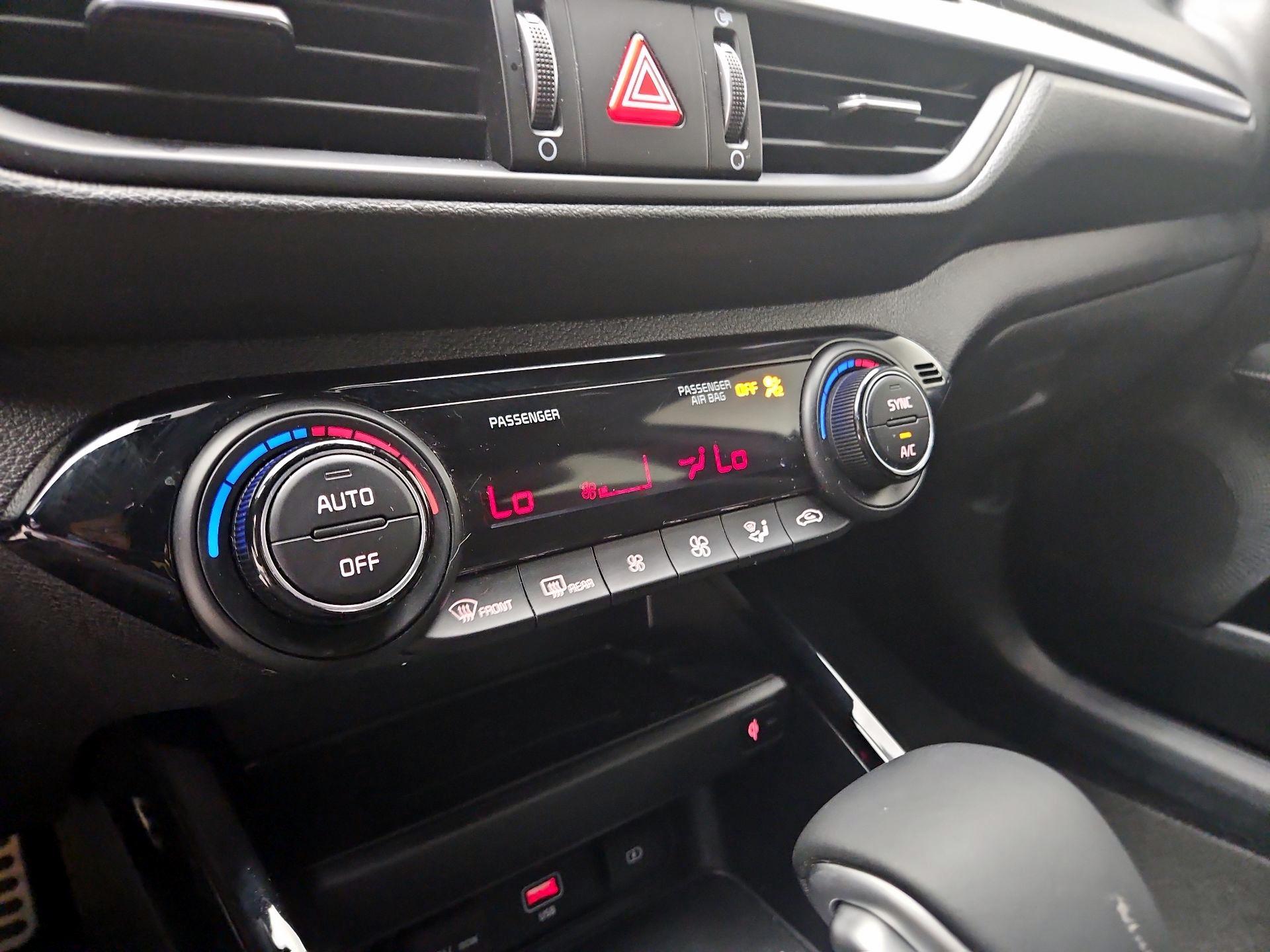 Thumbnail: 2024 Kia Forte - 17