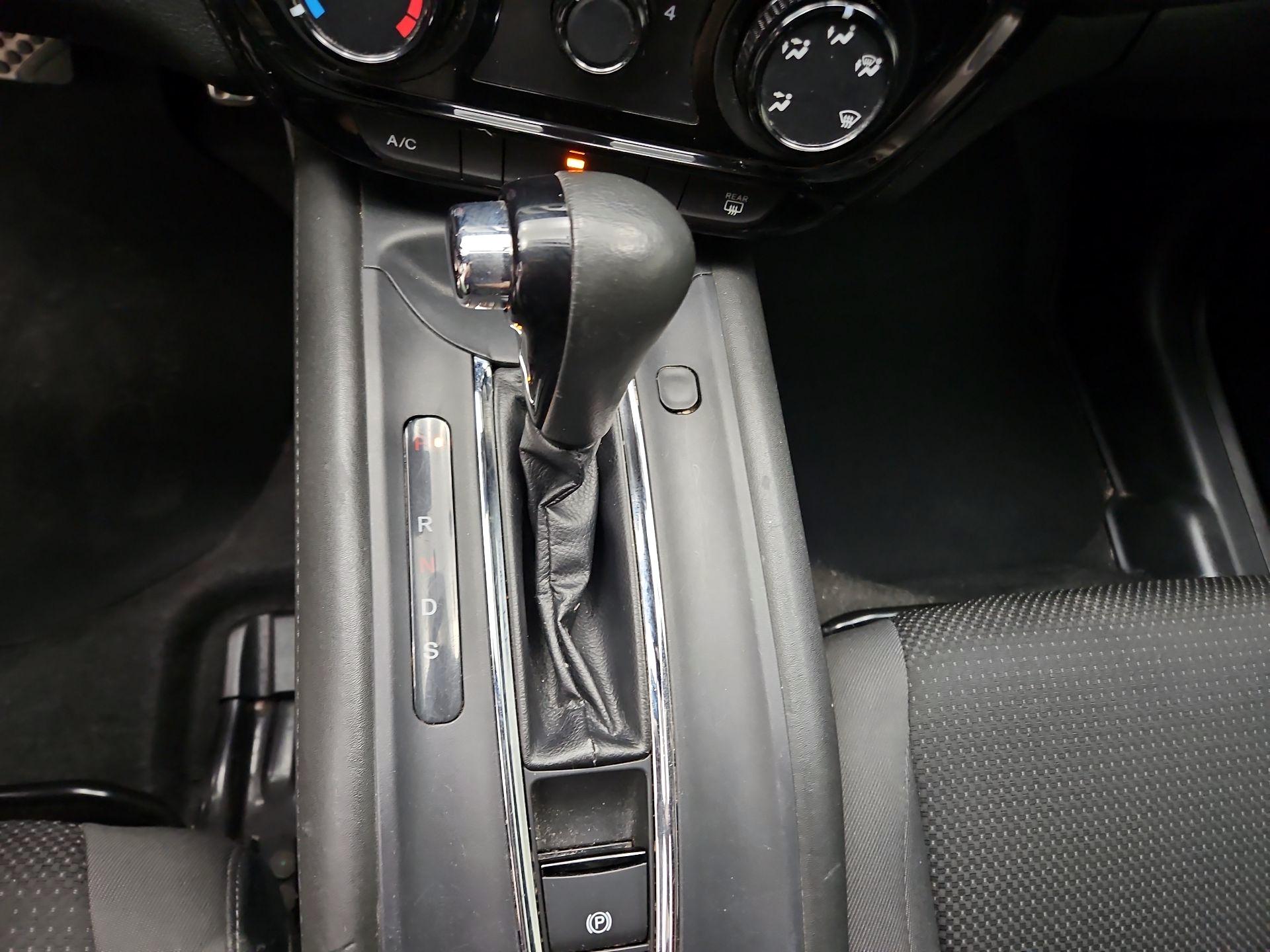 Thumbnail: 2021 Honda HR-V - 17