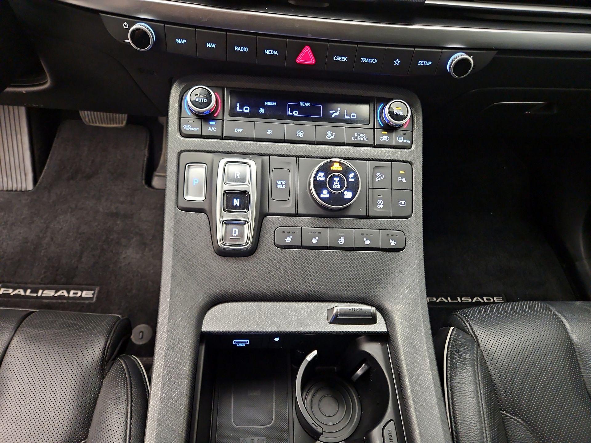 Thumbnail: 2023 Hyundai Palisade - 18