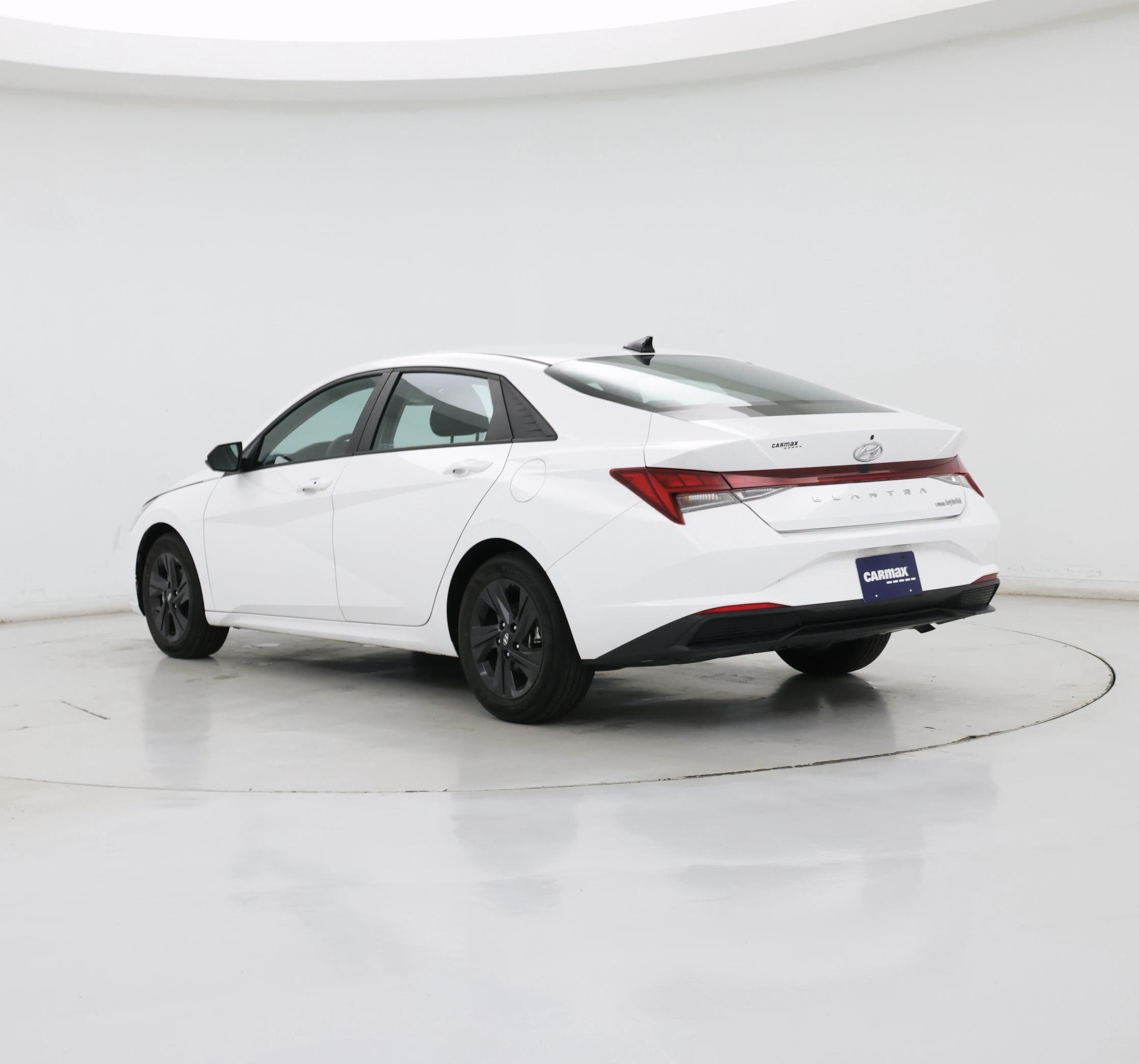 Thumbnail: 2023 Hyundai Elantra - 2
