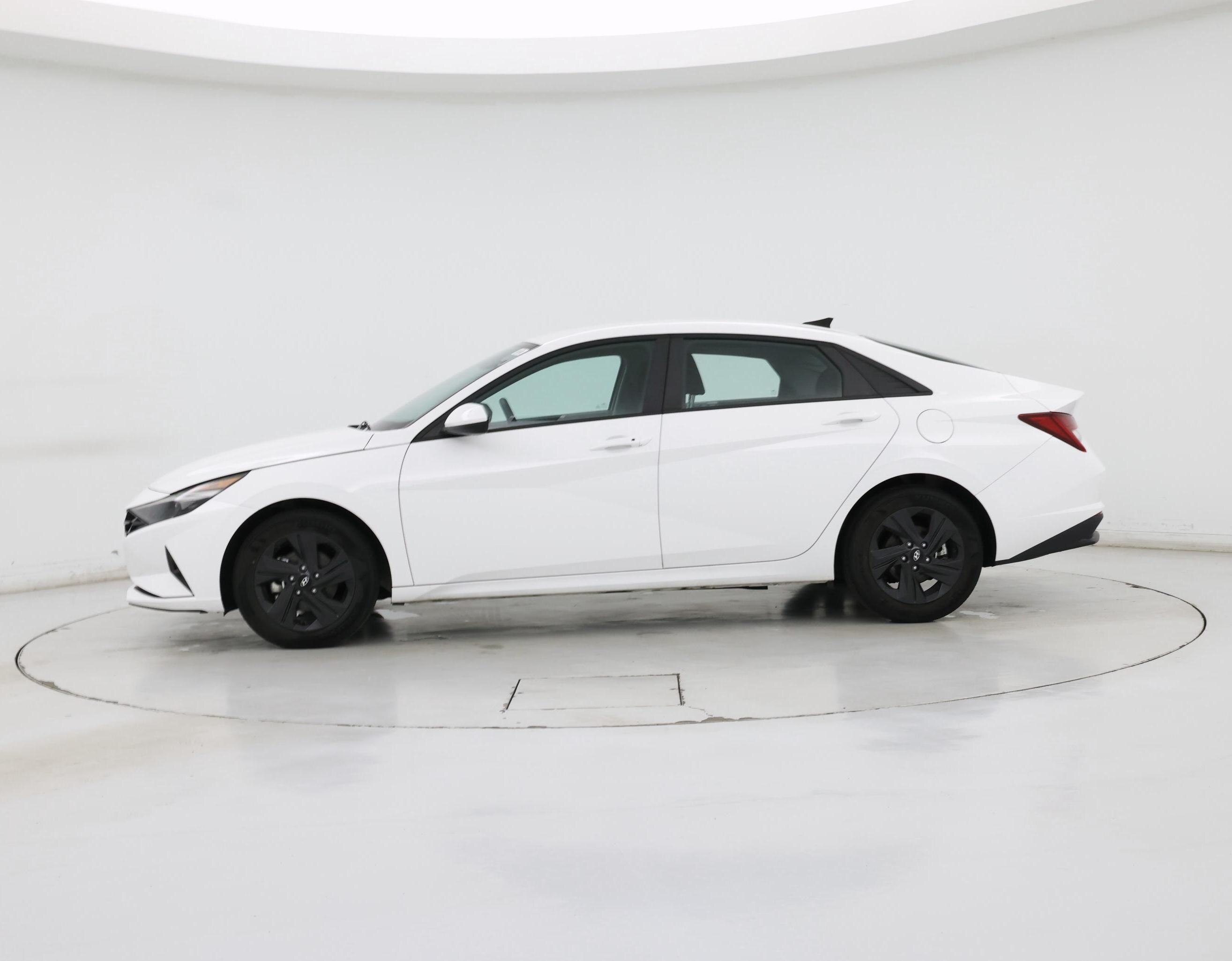 Thumbnail: 2023 Hyundai Elantra - 3
