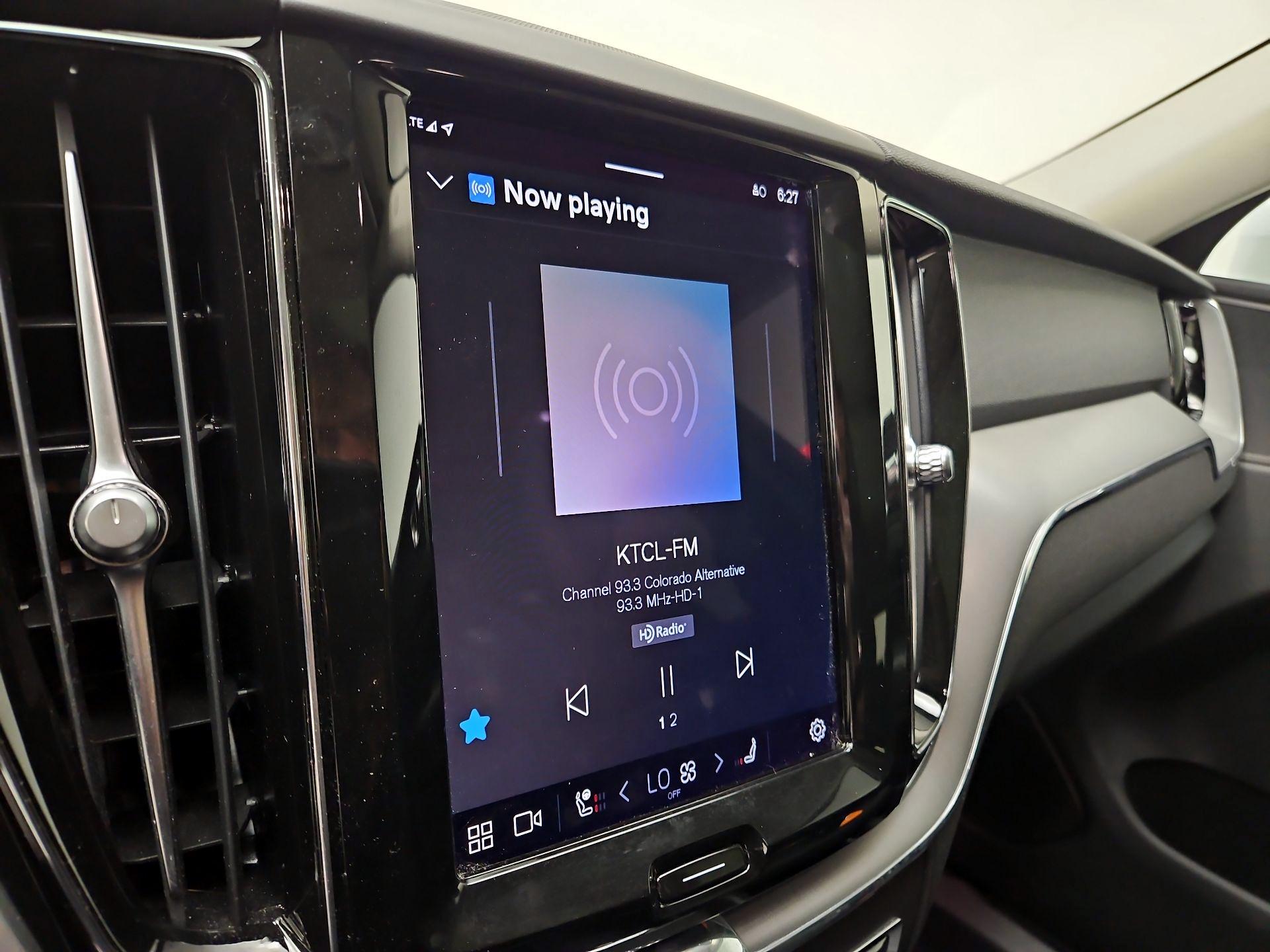 Thumbnail: 2023 Volvo XC60 - 14