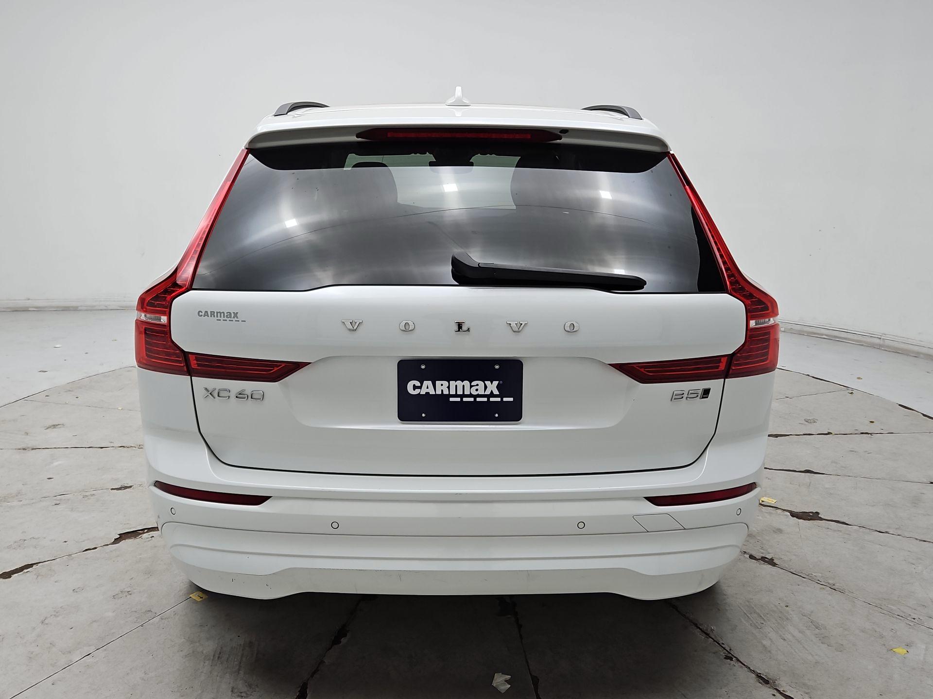 Thumbnail: 2023 Volvo XC60 - 6