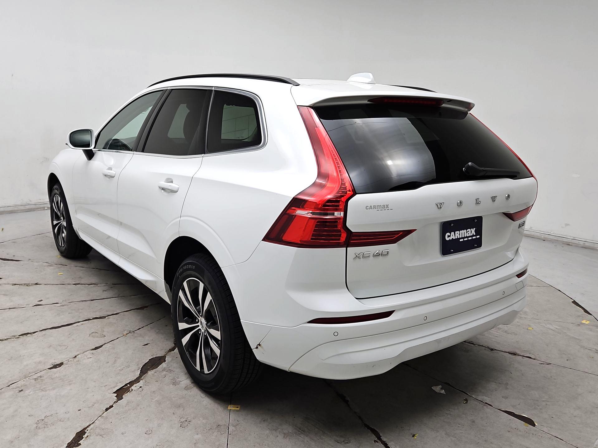 Thumbnail: 2023 Volvo XC60 - 7