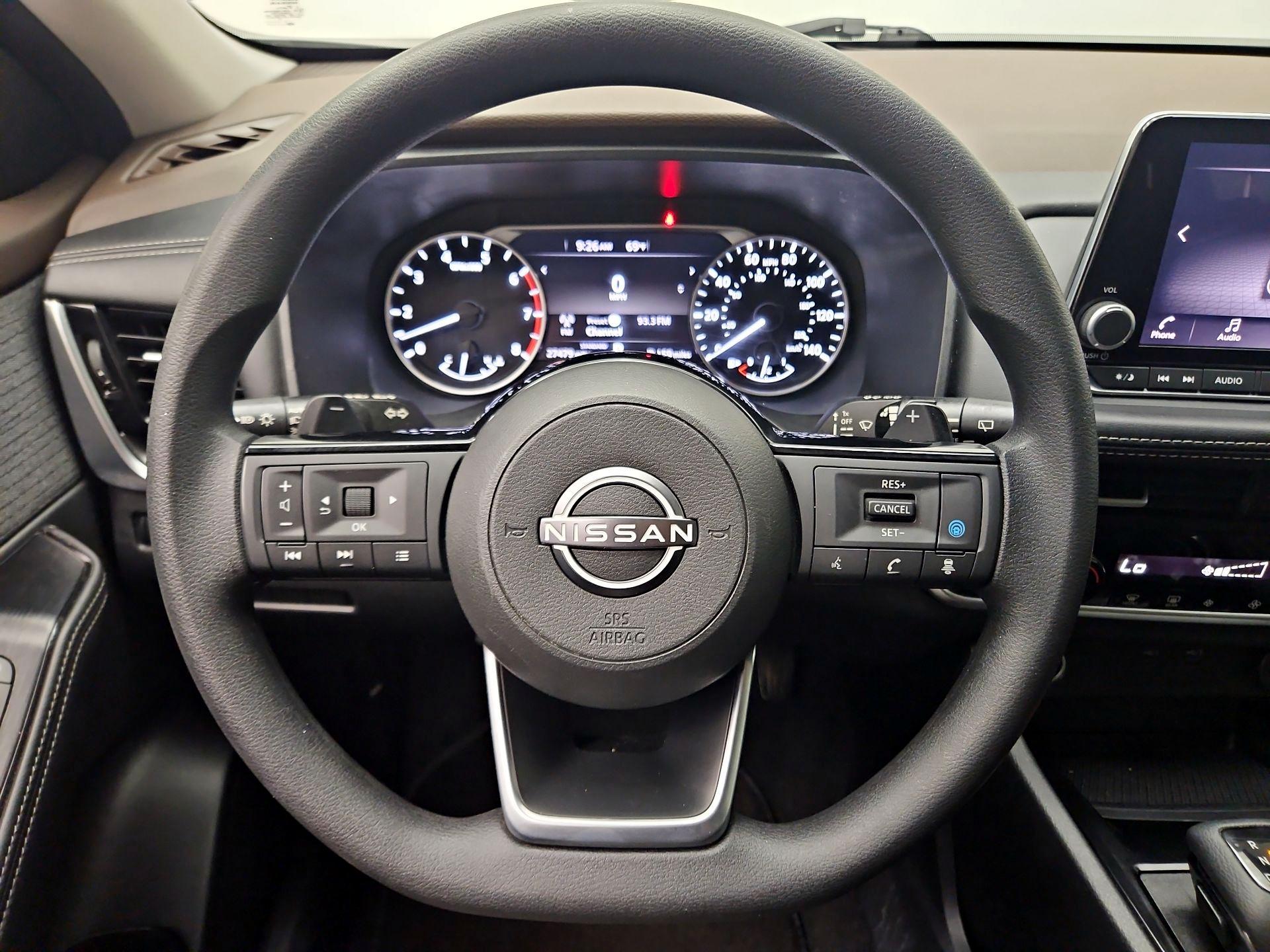 Thumbnail: 2023 Nissan Rogue - 10