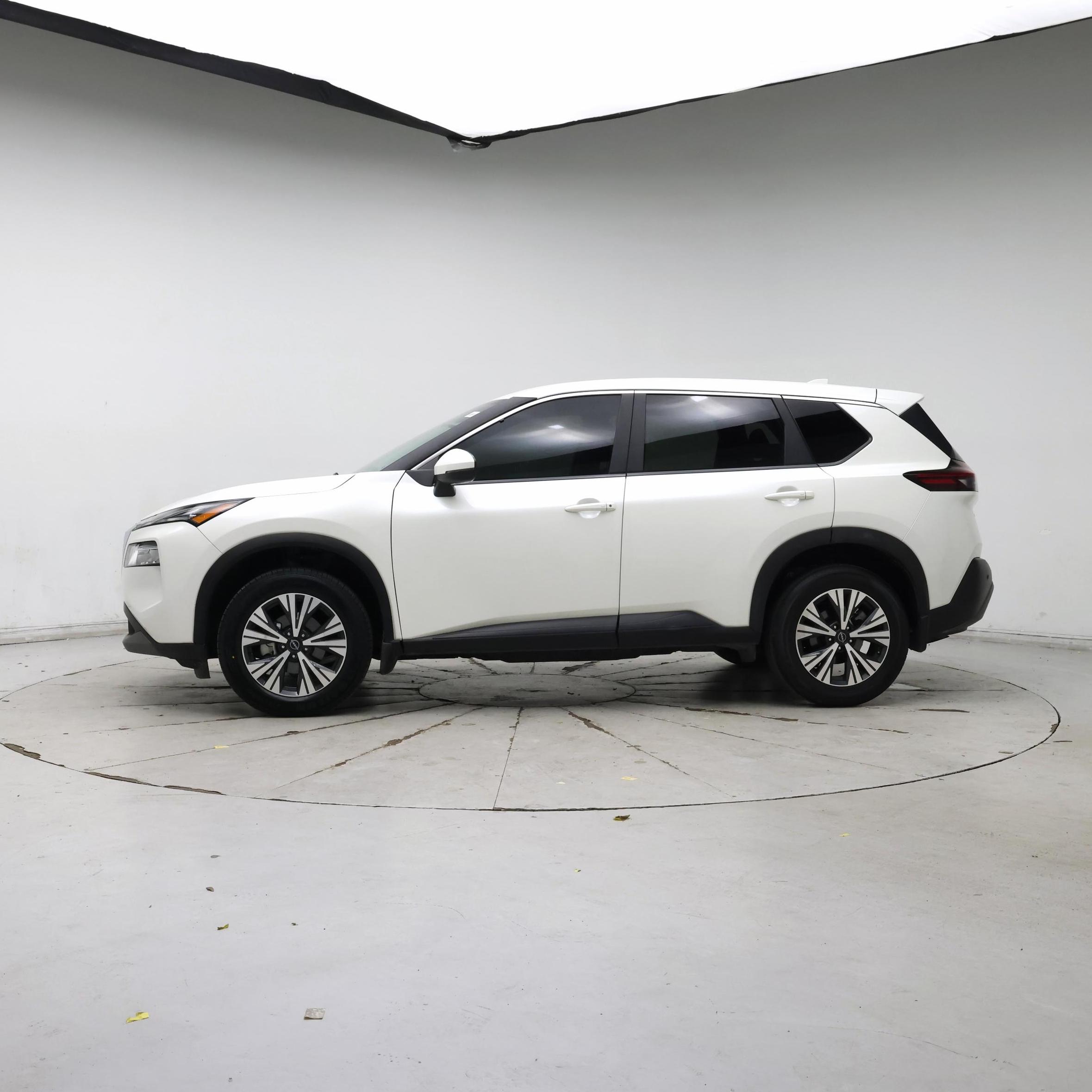 Thumbnail: 2023 Nissan Rogue - 3