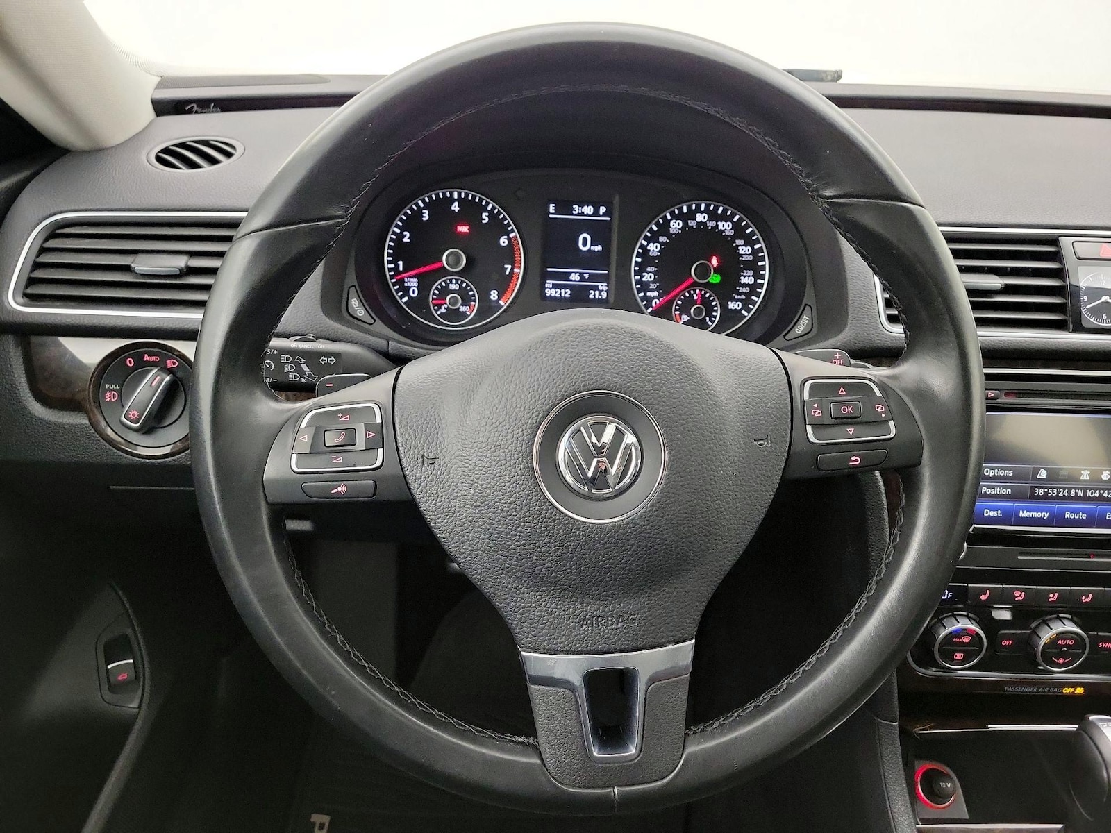 2015 Volkswagen Passat SEL Premium - Photo 11