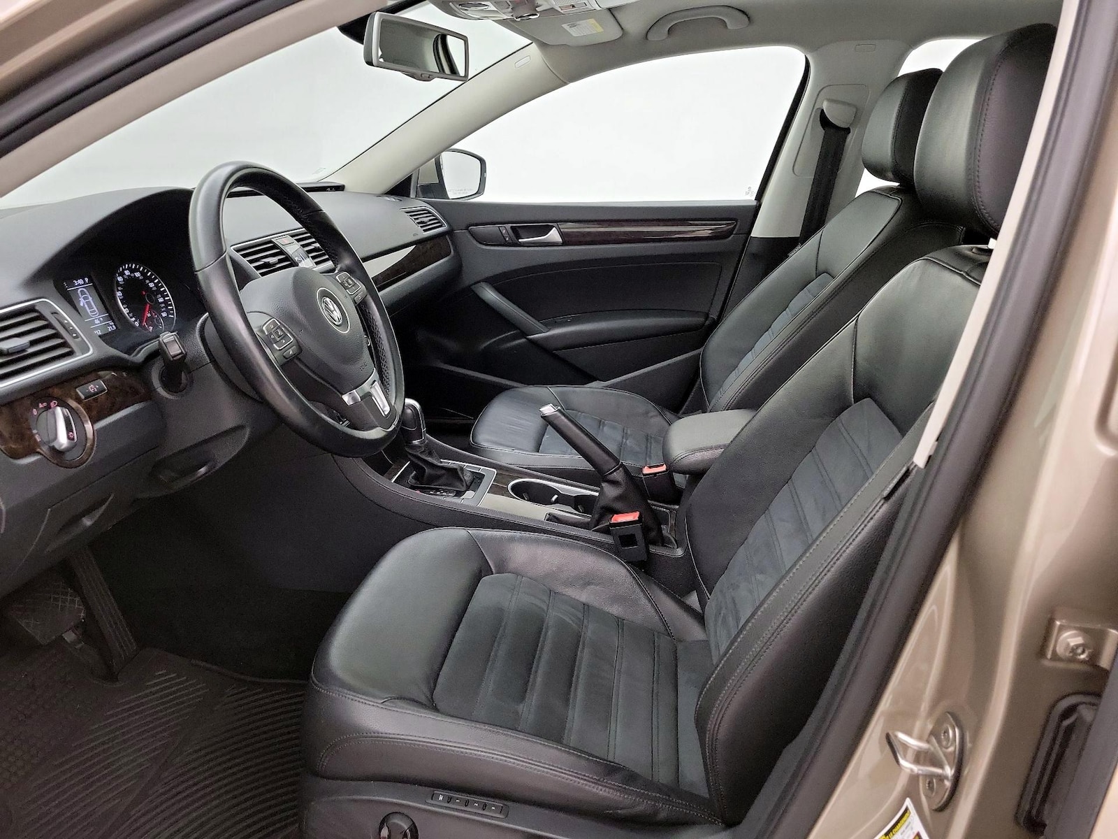 2015 Volkswagen Passat SEL Premium - Photo 12