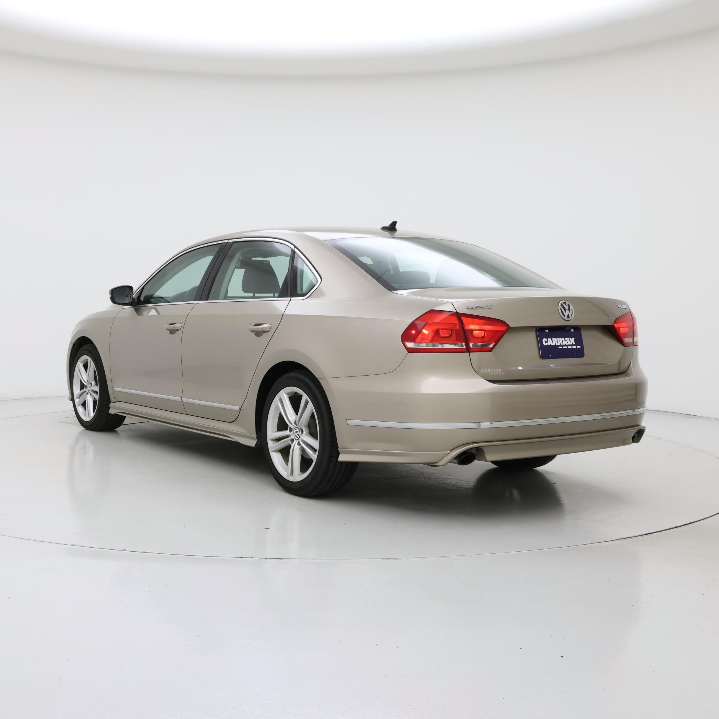 Thumbnail: 2015 Volkswagen Passat - 2