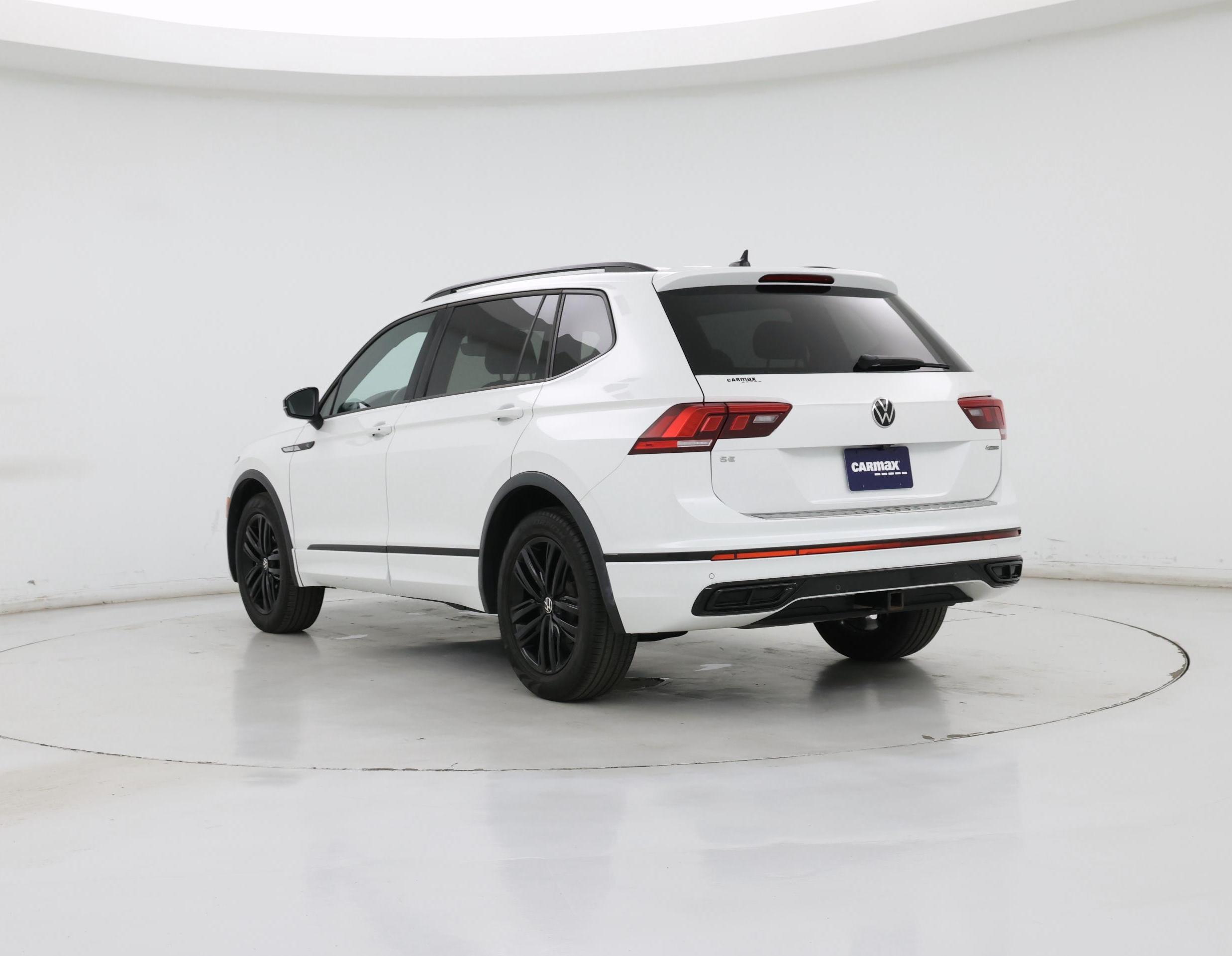 Thumbnail: 2022 Volkswagen Tiguan - 2