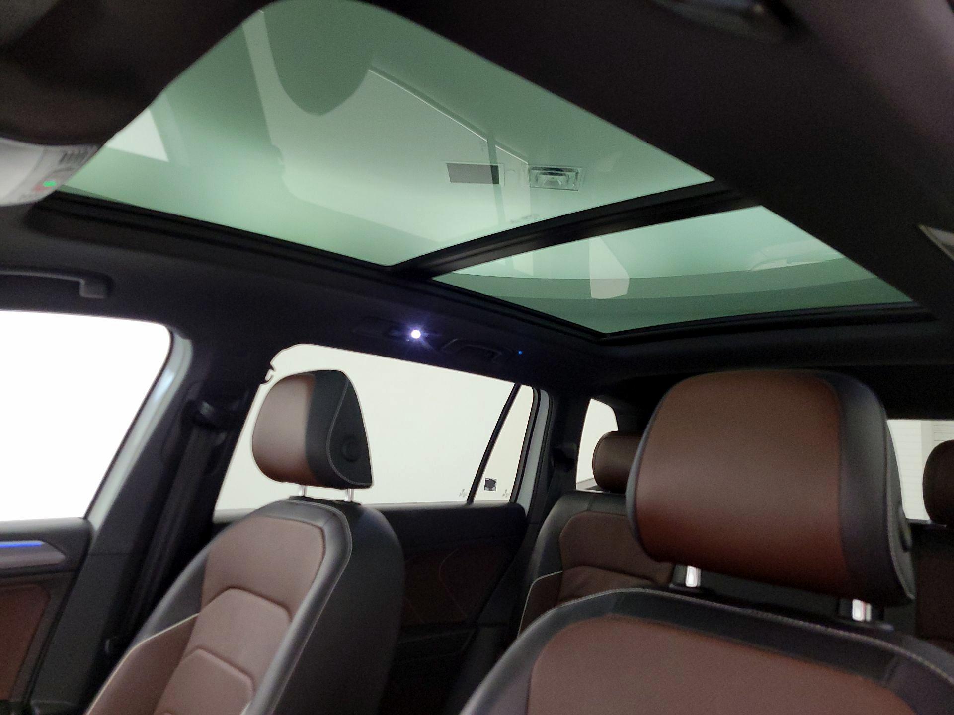 Thumbnail: 2022 Volkswagen Tiguan - 20