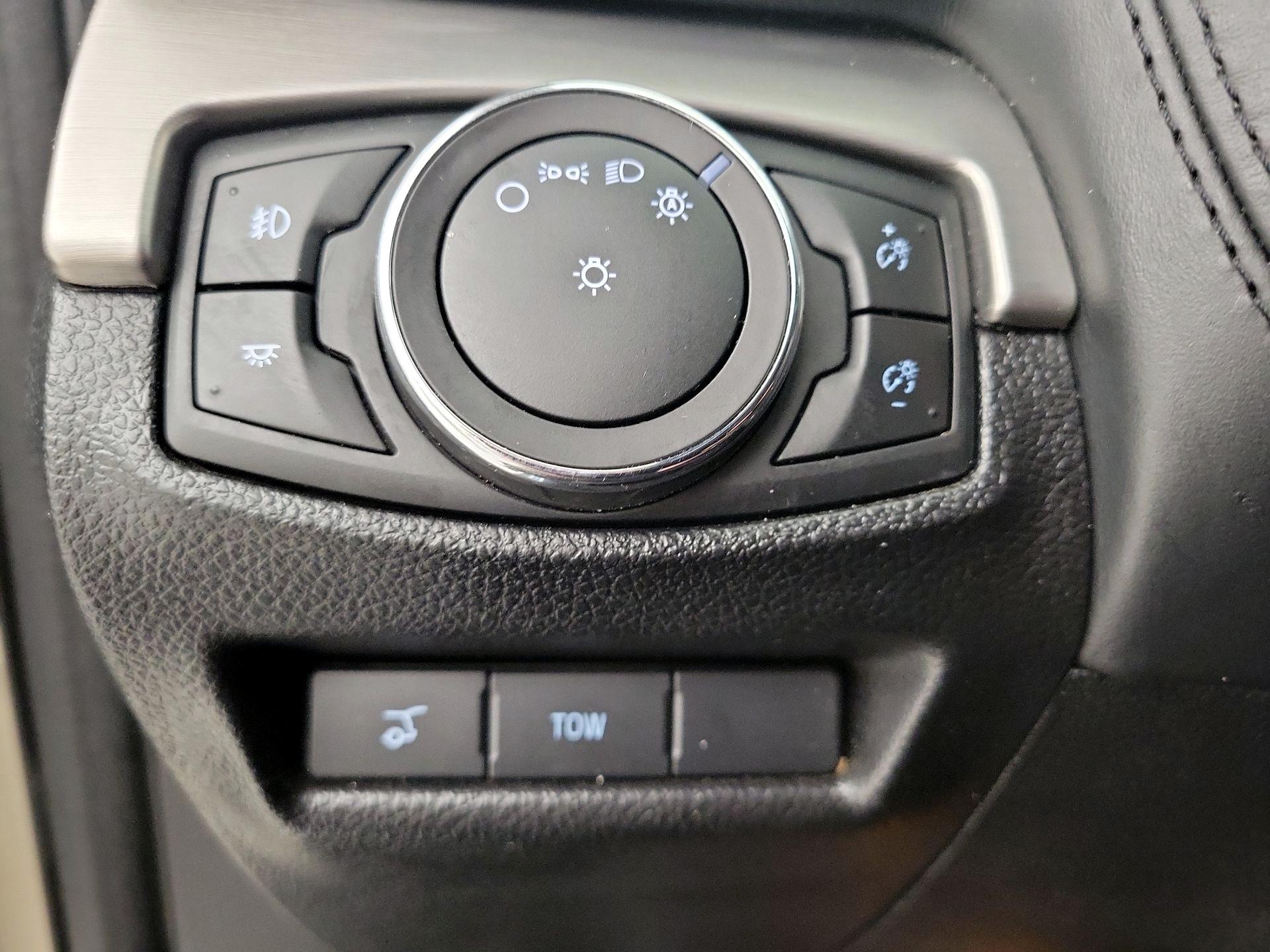Thumbnail: 2017 Ford Explorer - 13