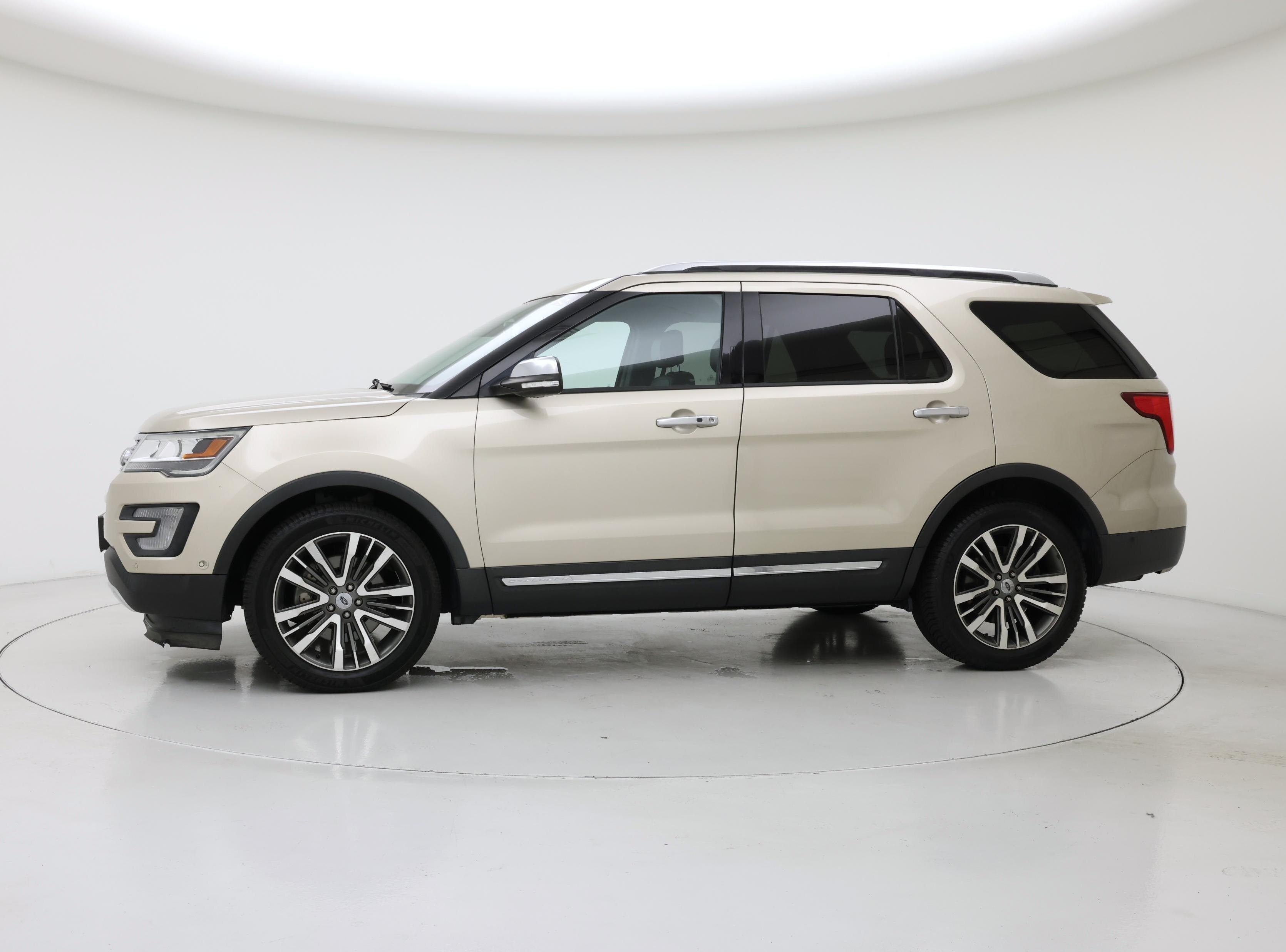 Thumbnail: 2017 Ford Explorer - 3