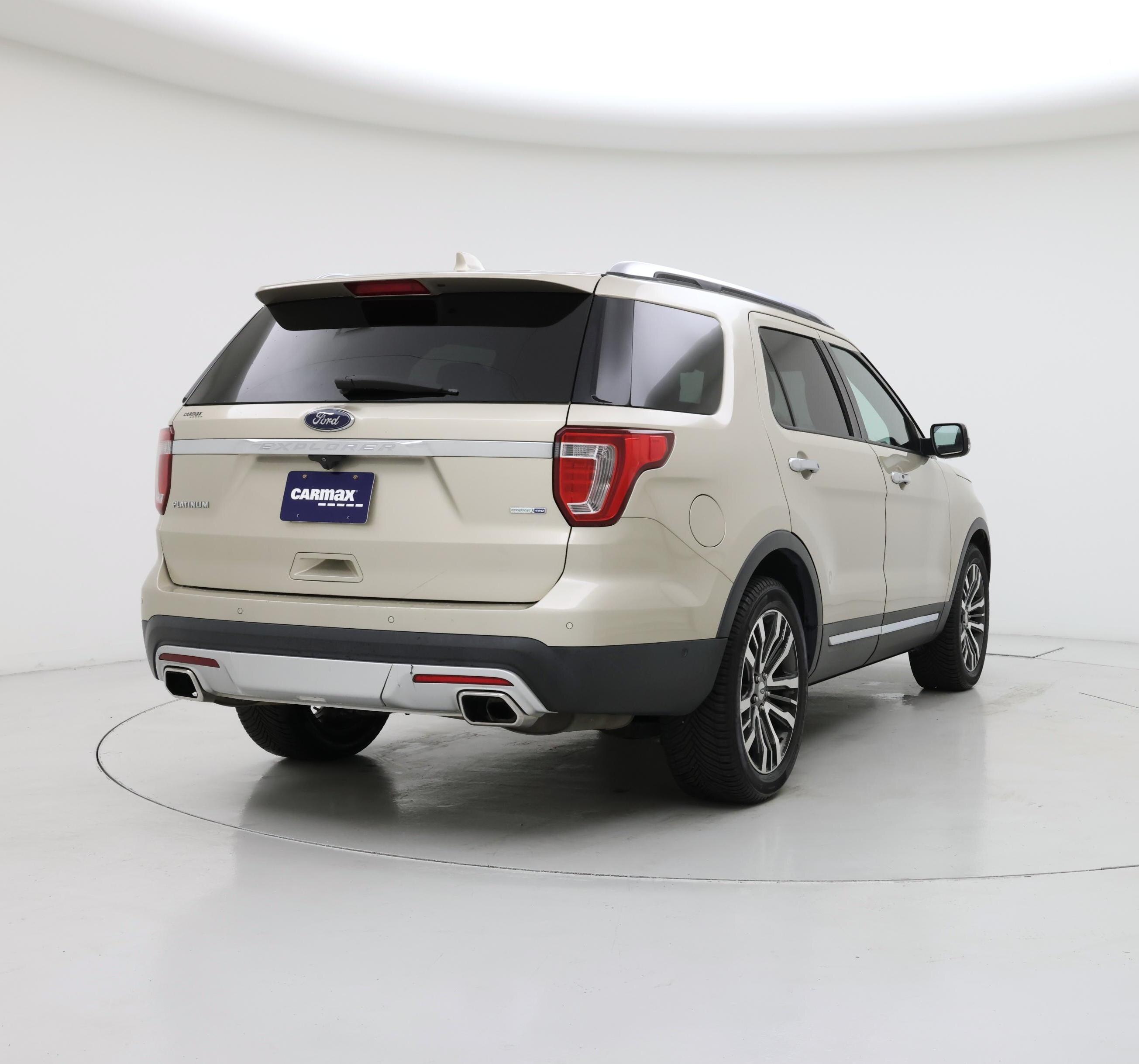 Thumbnail: 2017 Ford Explorer - 8