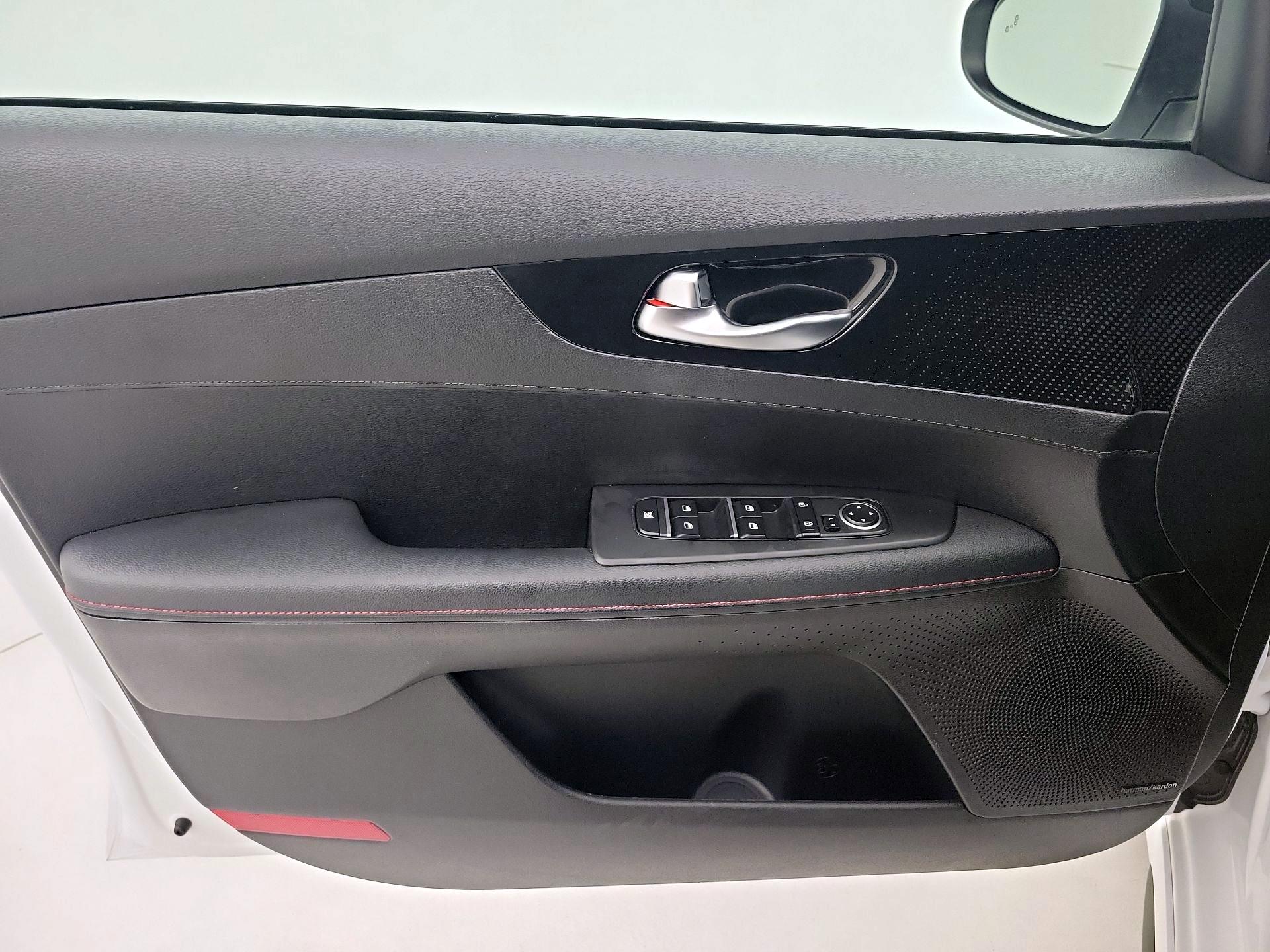 Thumbnail: 2024 Kia Forte - 12