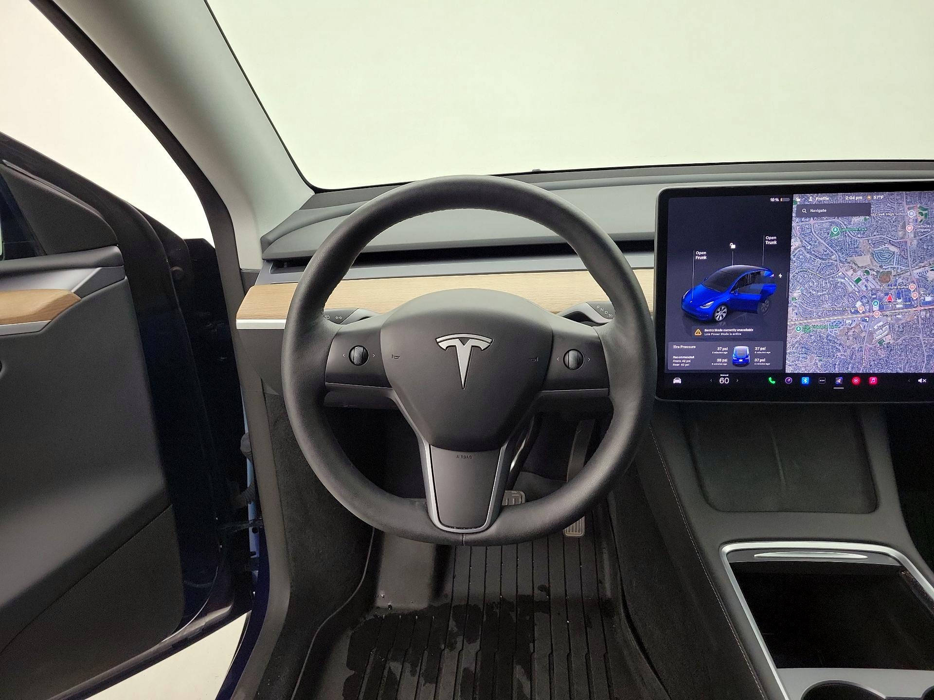 Thumbnail: 2023 Tesla Model Y - 10