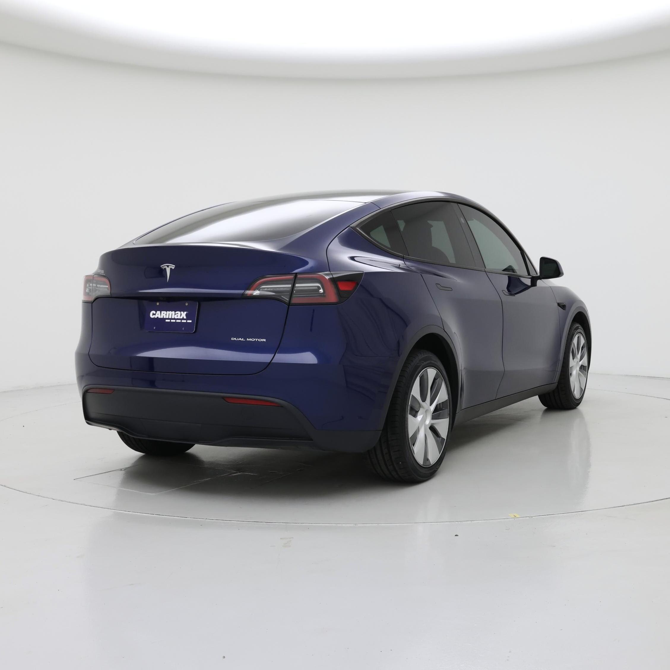 Thumbnail: 2023 Tesla Model Y - 8