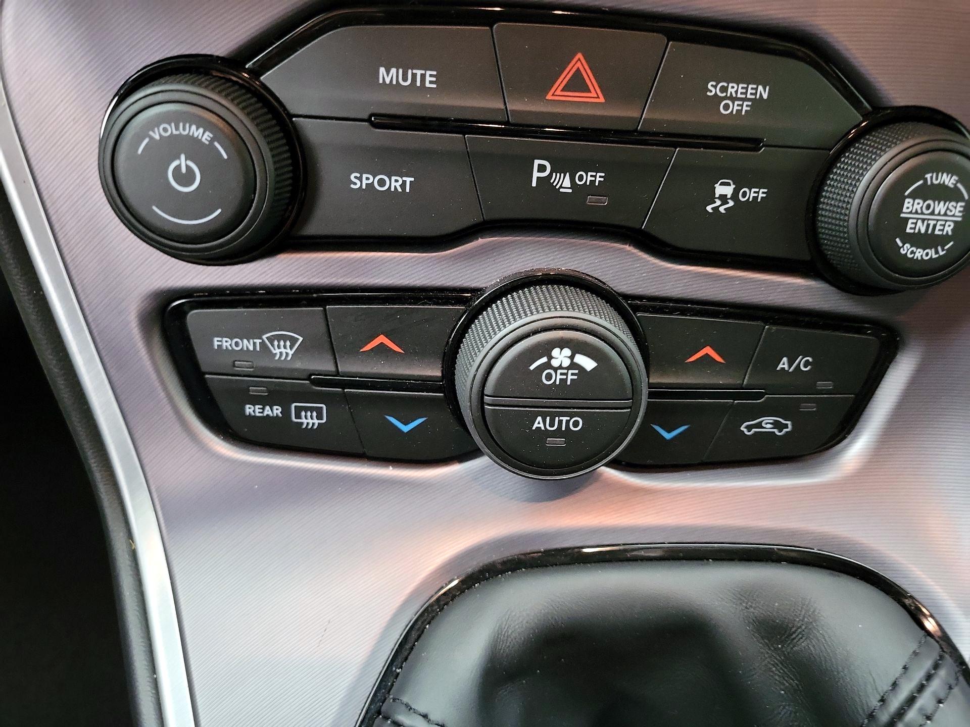 Thumbnail: 2020 Dodge Challenger - 16