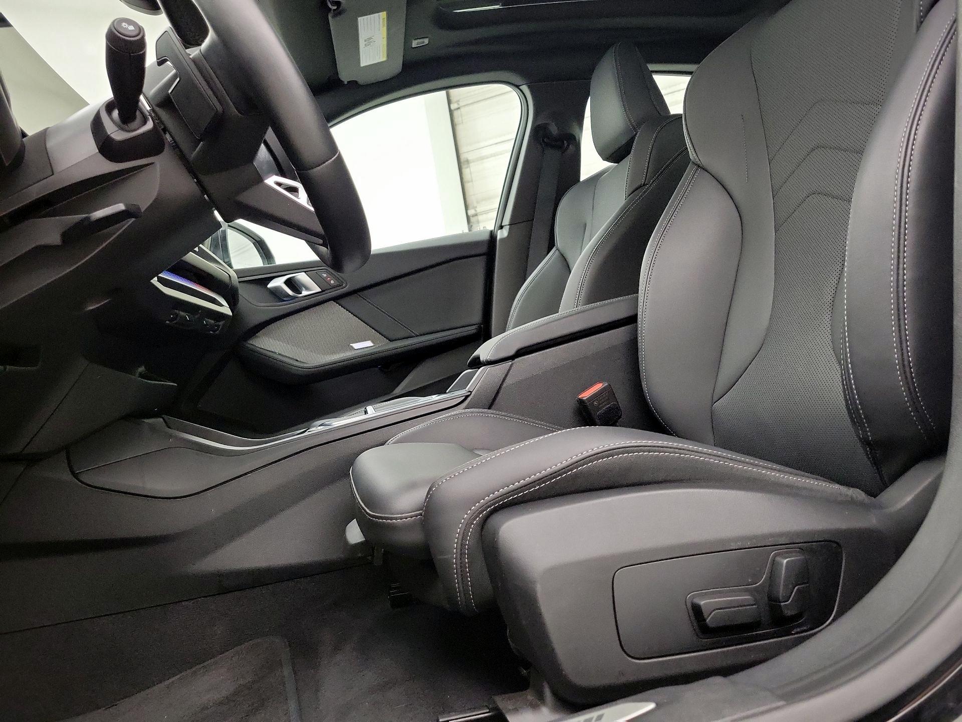 Thumbnail: 2025 BMW 2 Series - 11