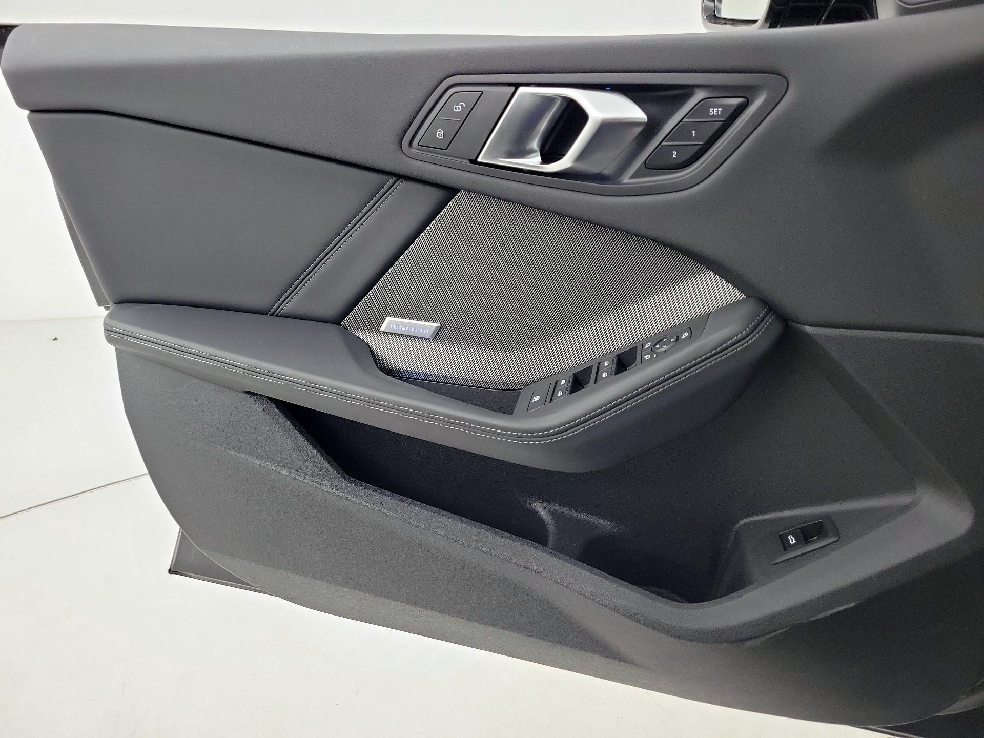 Thumbnail: 2025 BMW 2 Series - 12