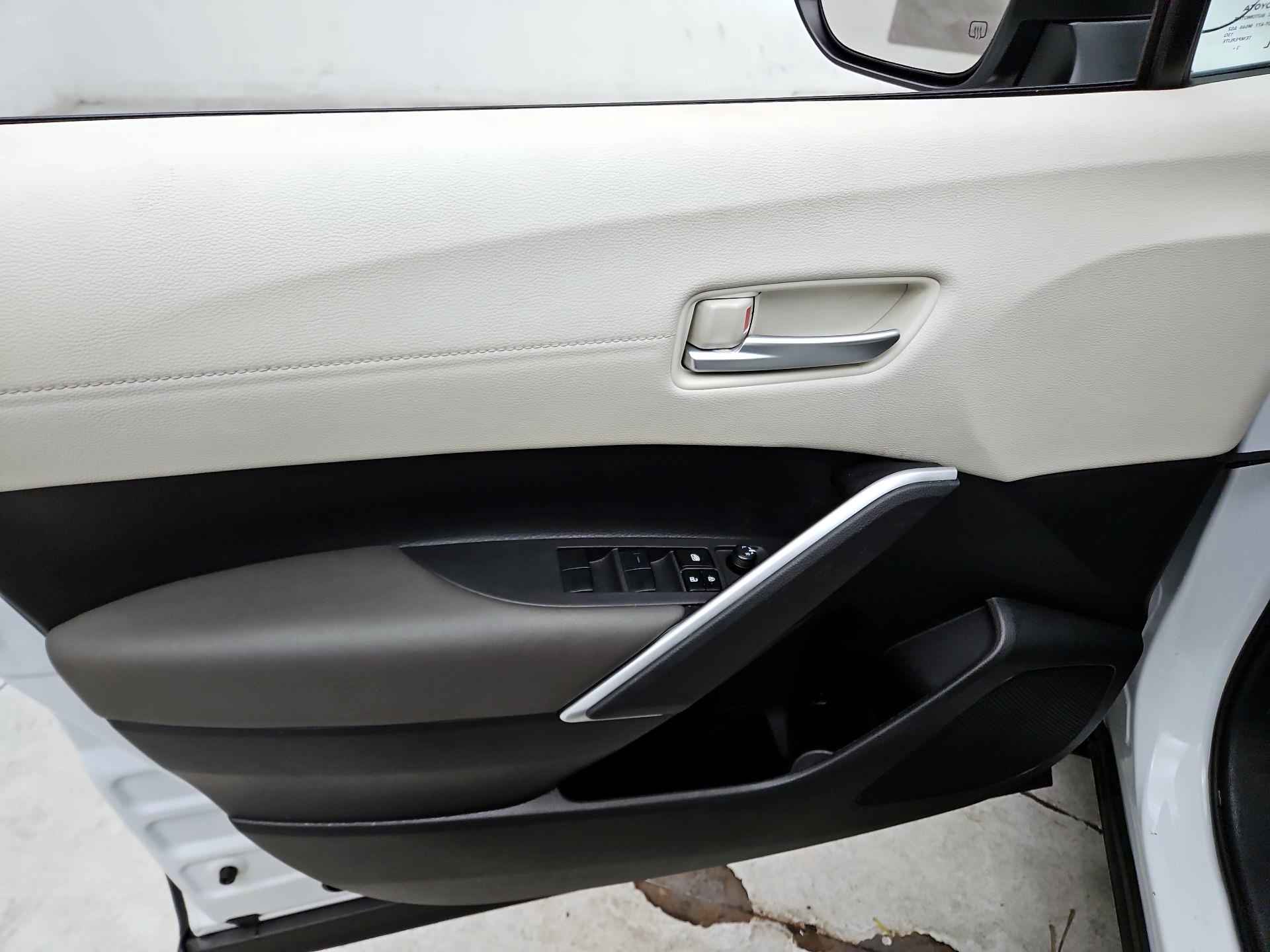 Thumbnail: 2024 Toyota Corolla Cross - 12