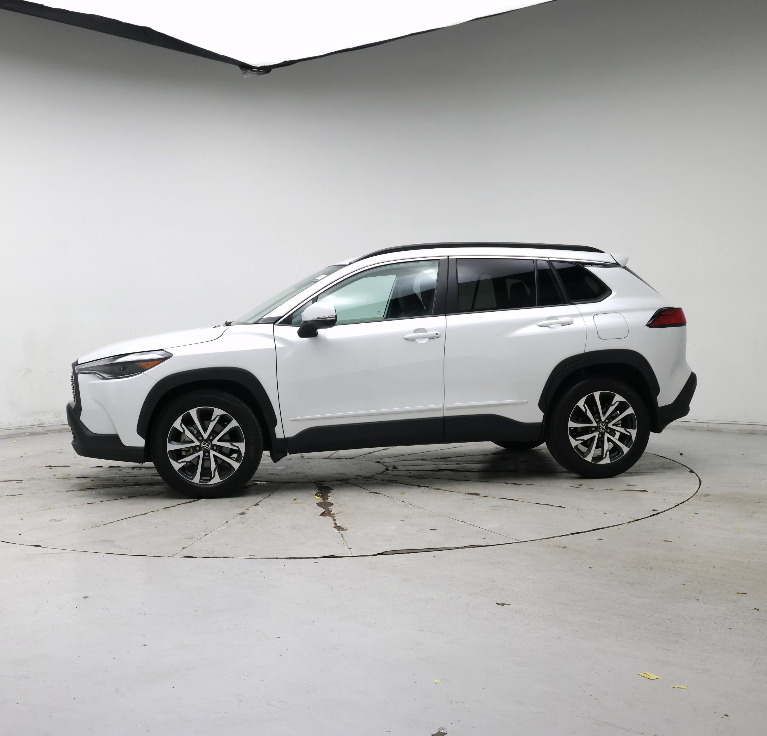 Thumbnail: 2024 Toyota Corolla Cross - 3