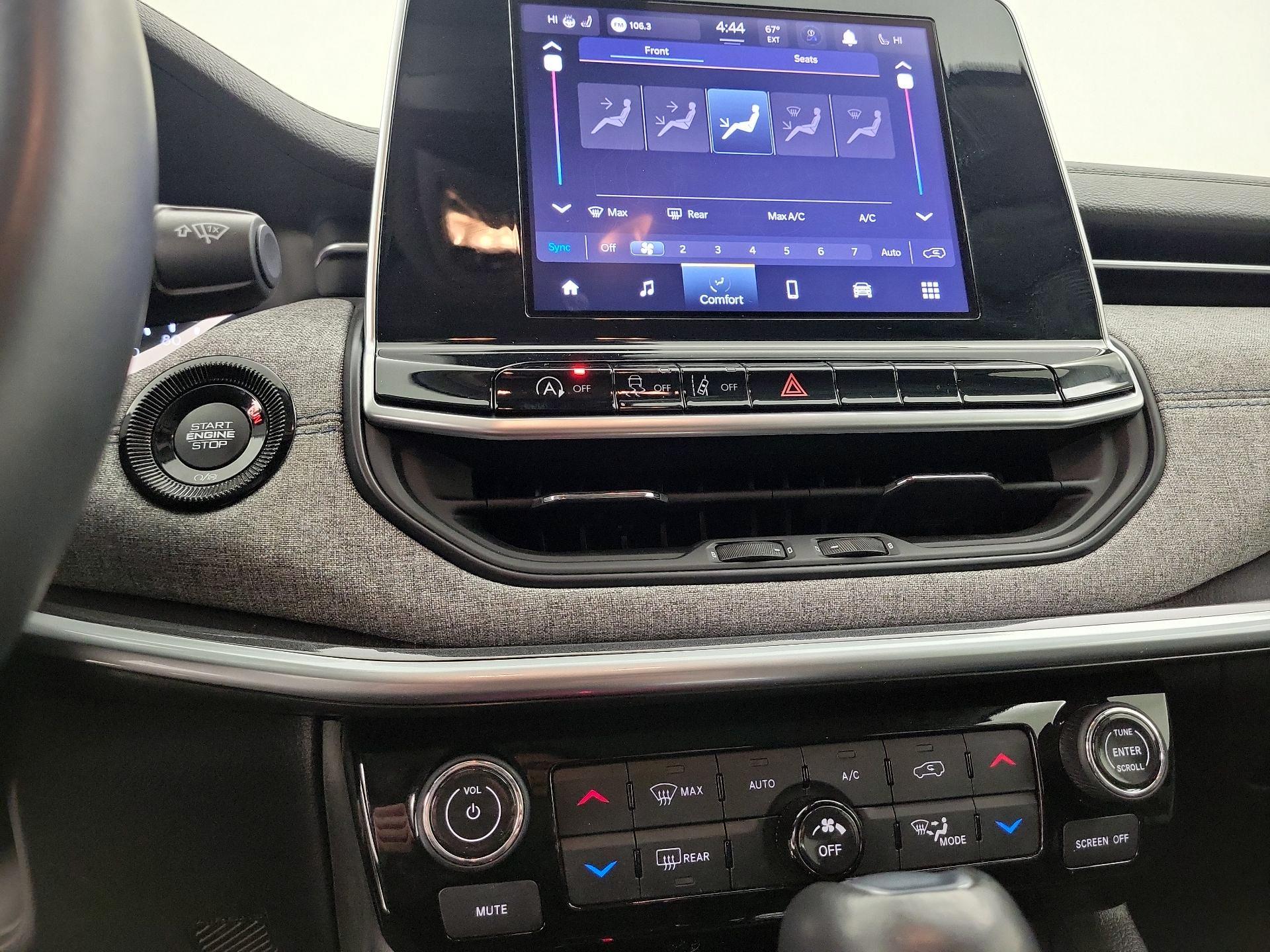 Thumbnail: 2022 Jeep Compass - 16