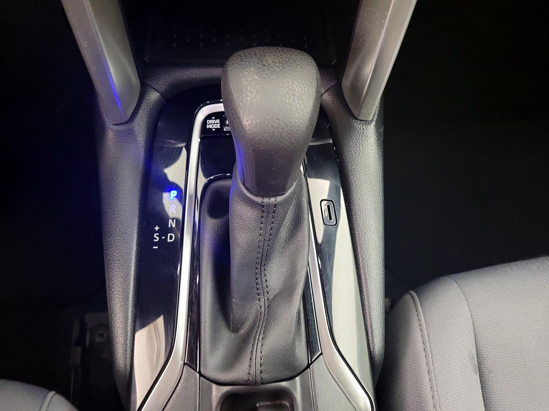 Thumbnail: 2024 Toyota Corolla Cross - 18