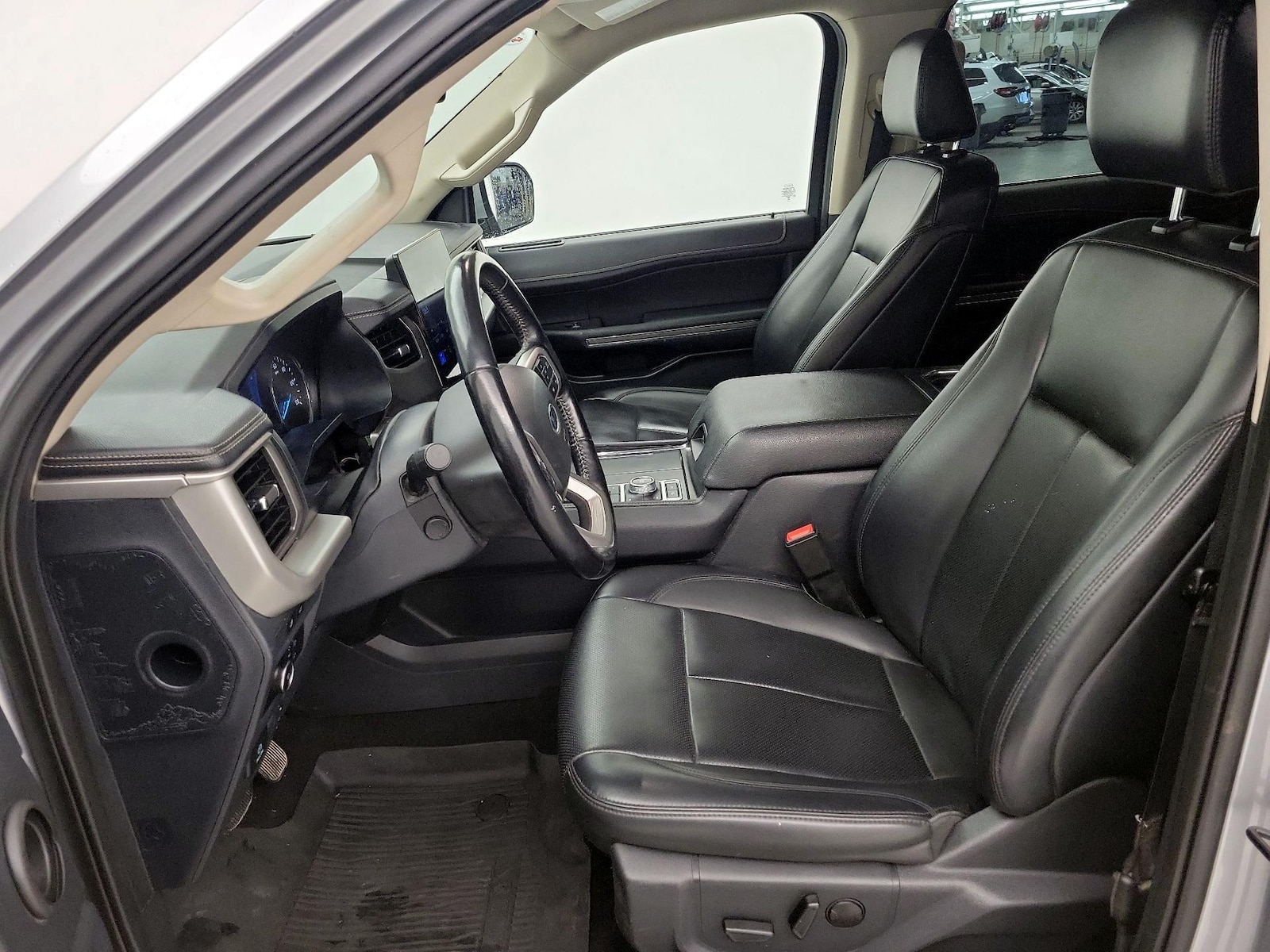 2024 Ford Expedition XLT - Photo 12