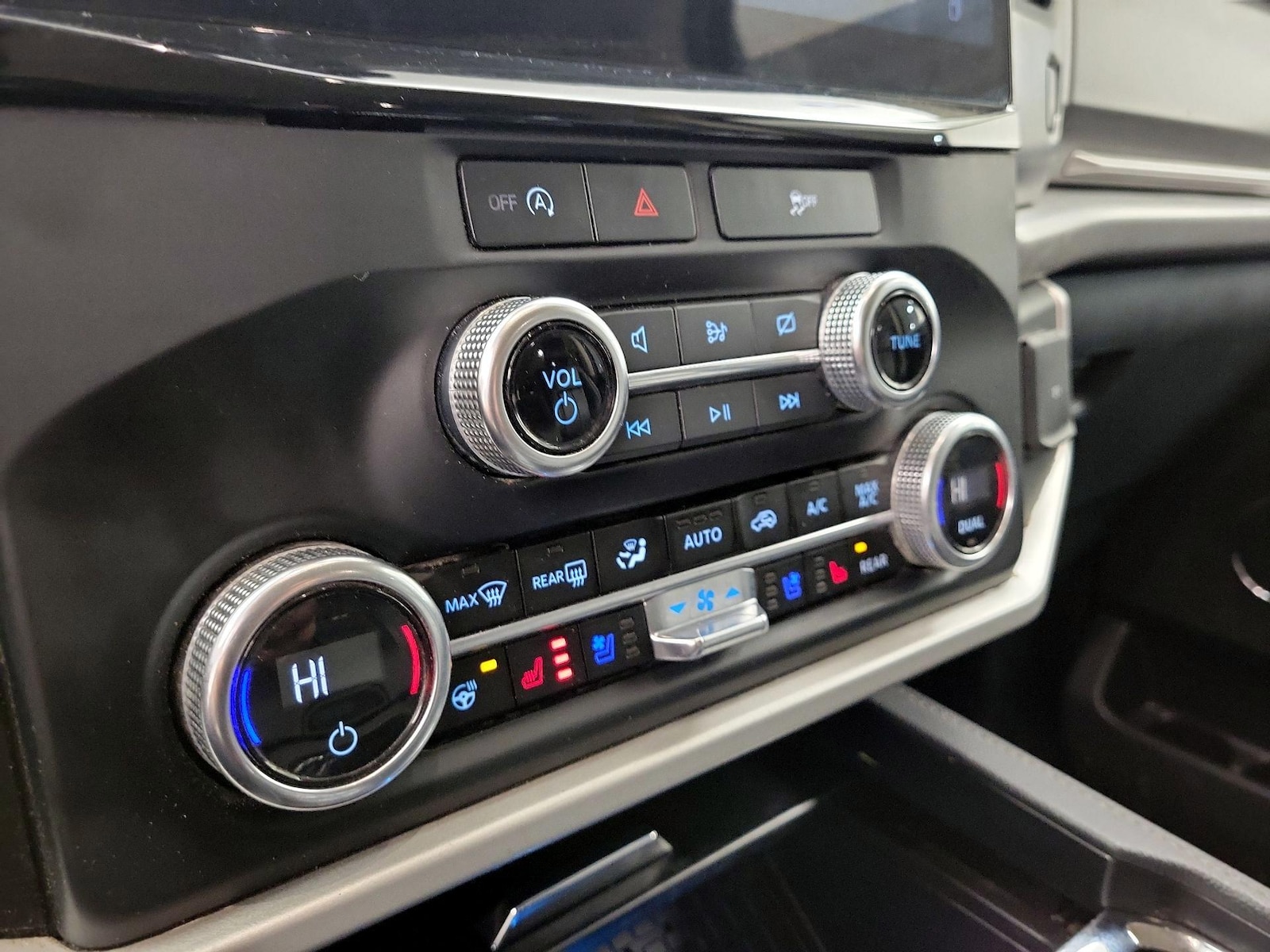 2024 Ford Expedition XLT - Photo 17