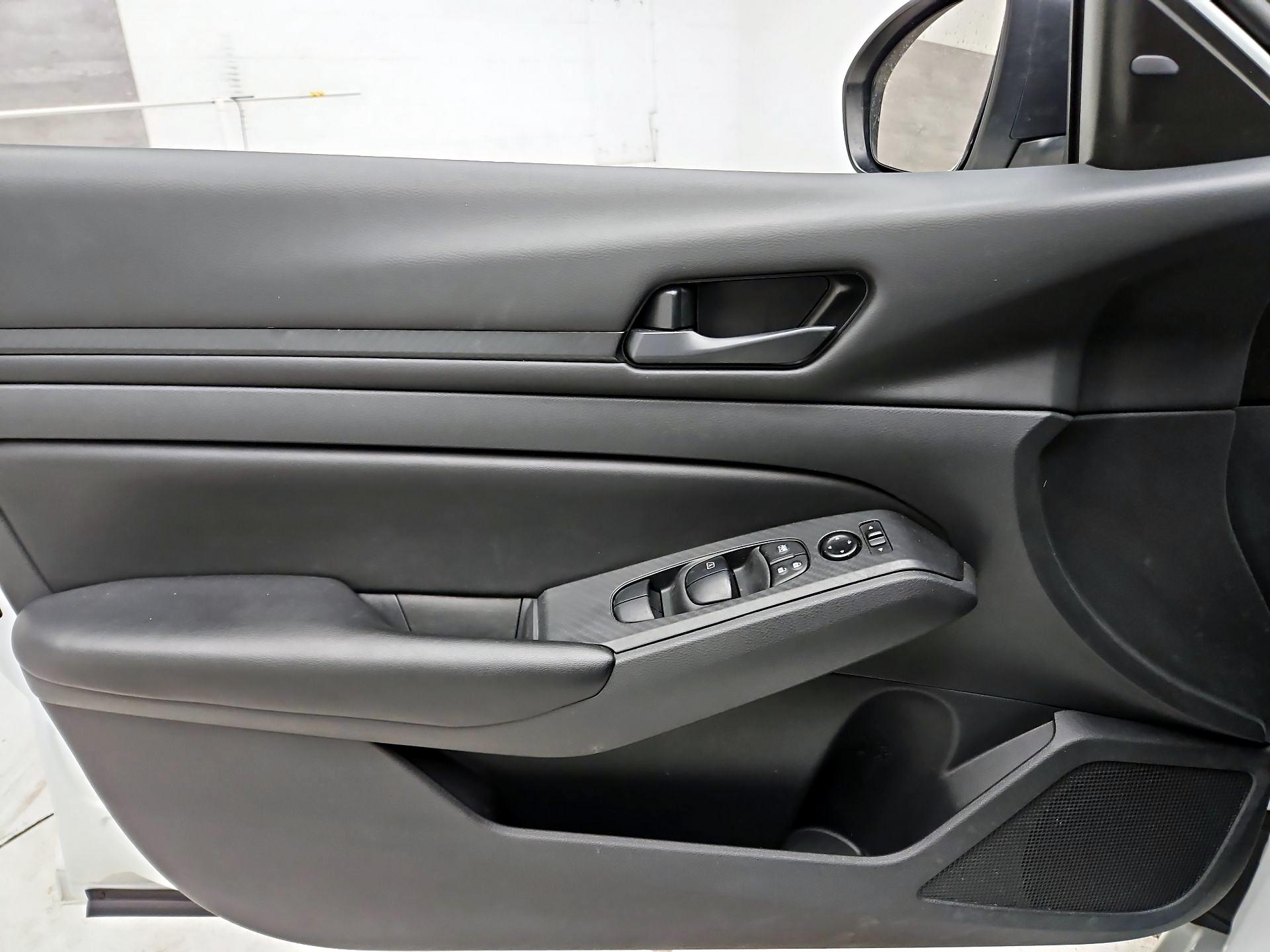 Thumbnail: 2024 Nissan Altima - 10