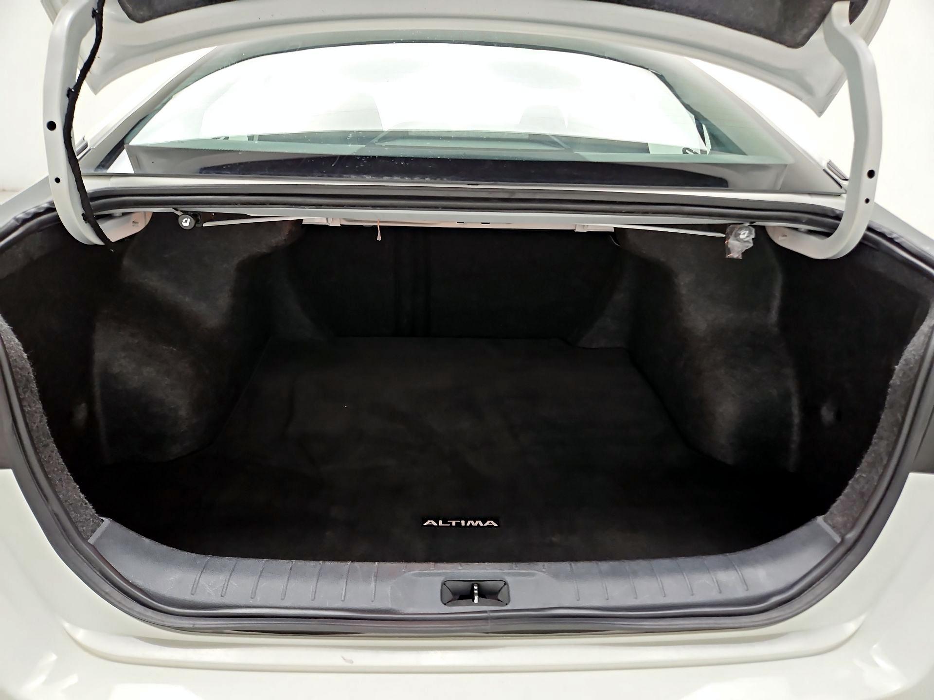 Thumbnail: 2024 Nissan Altima - 18