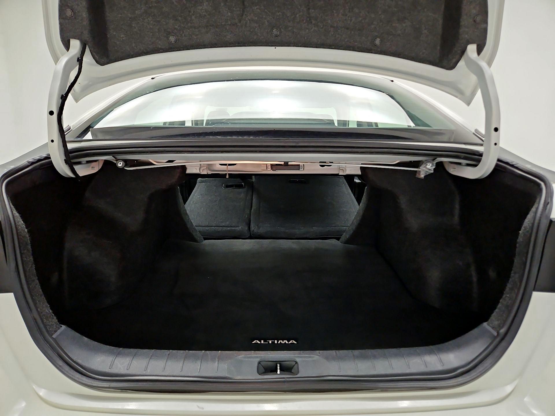 Thumbnail: 2024 Nissan Altima - 19