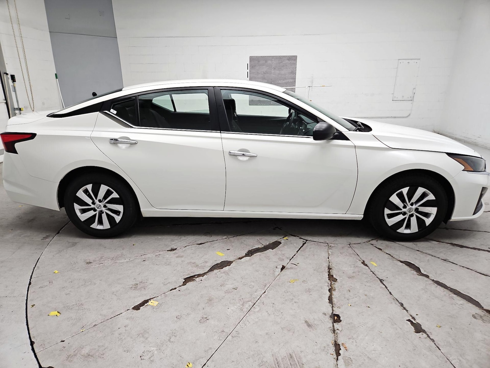2024 Nissan Altima S - Photo 4