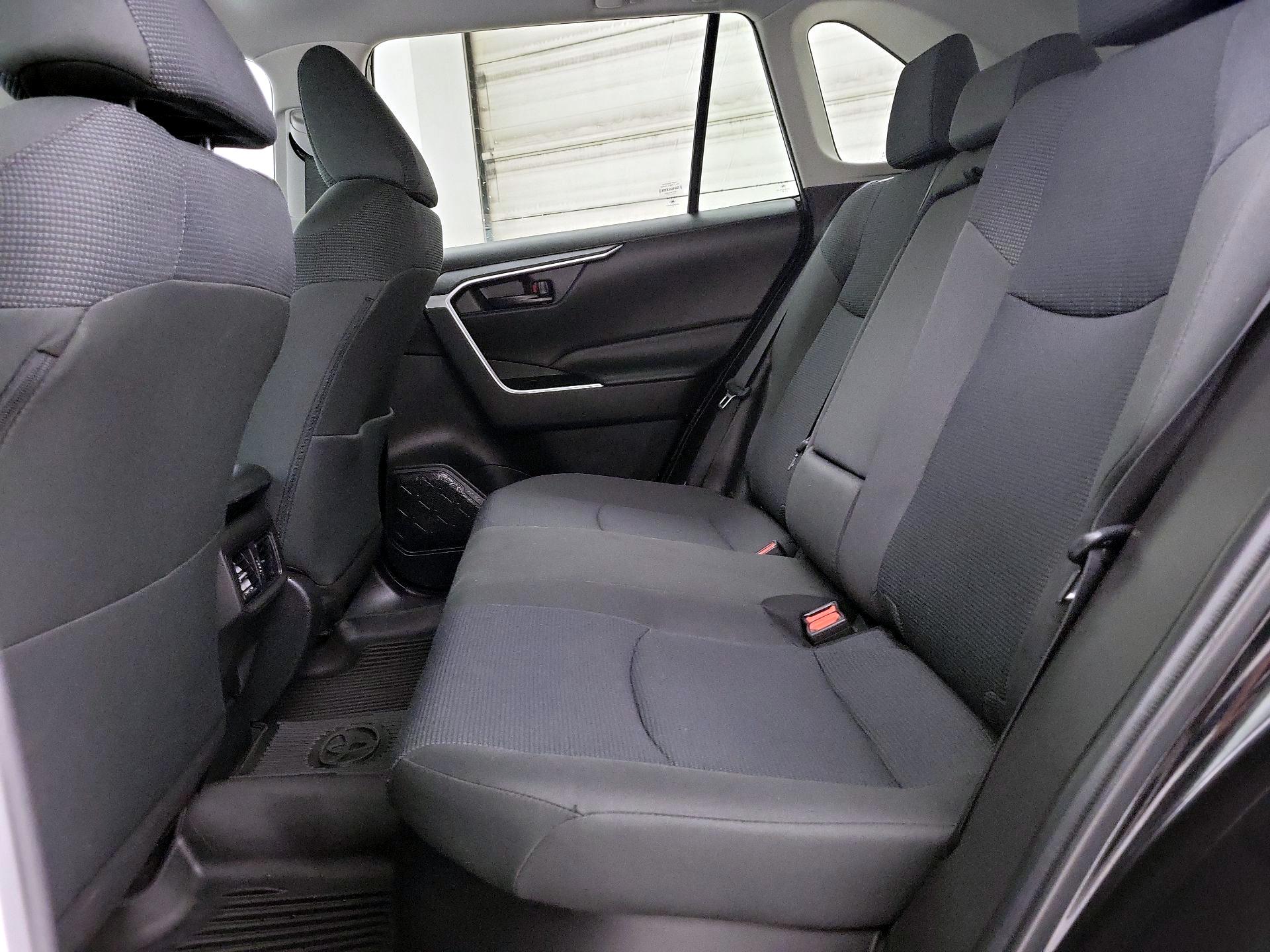 Thumbnail: 2023 Toyota RAV4 - 20