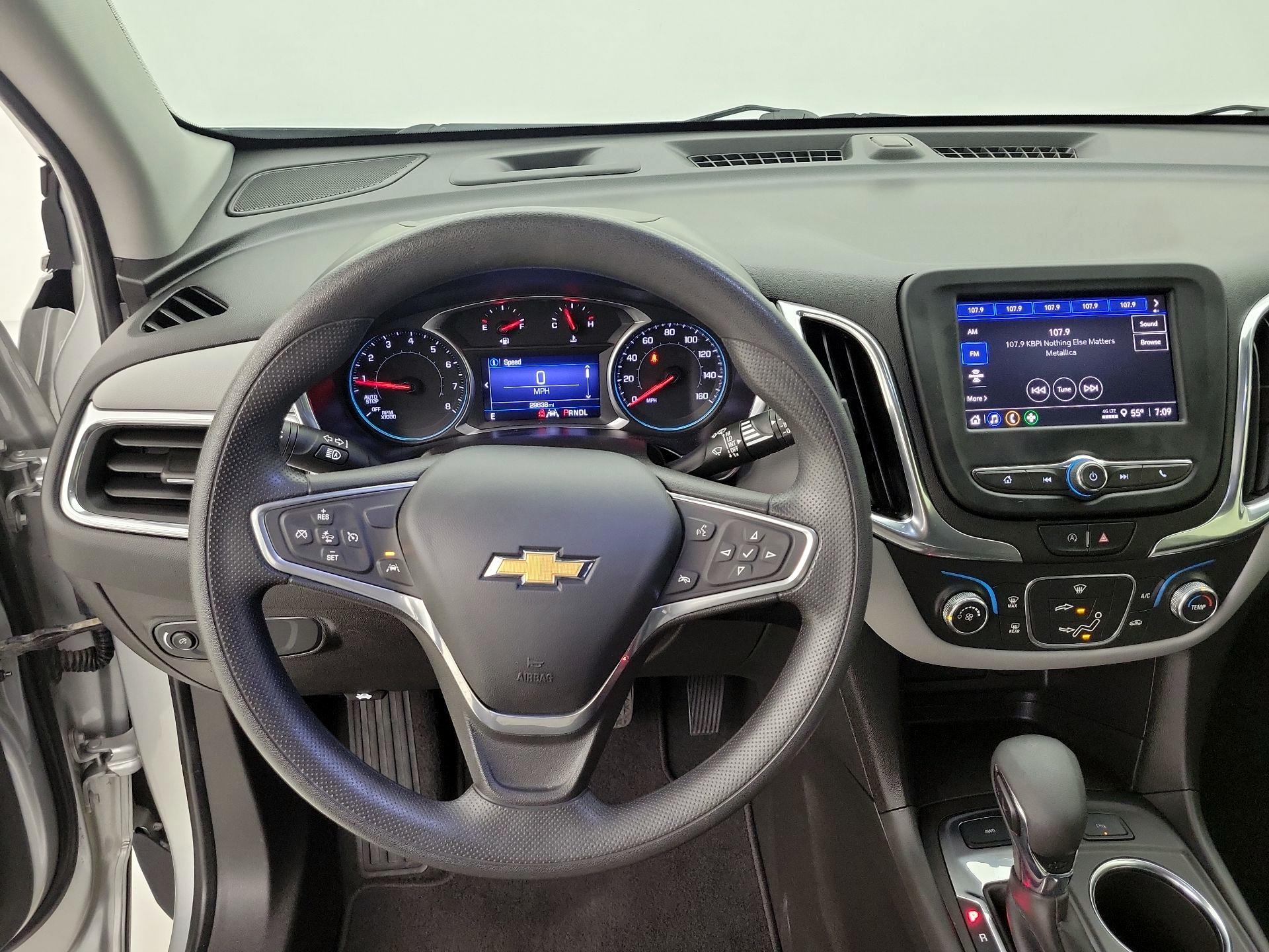 Thumbnail: 2022 Chevrolet Equinox - 10