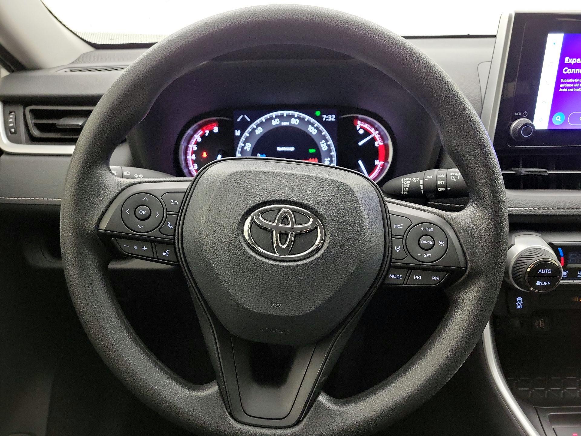 Thumbnail: 2024 Toyota RAV4 - 10