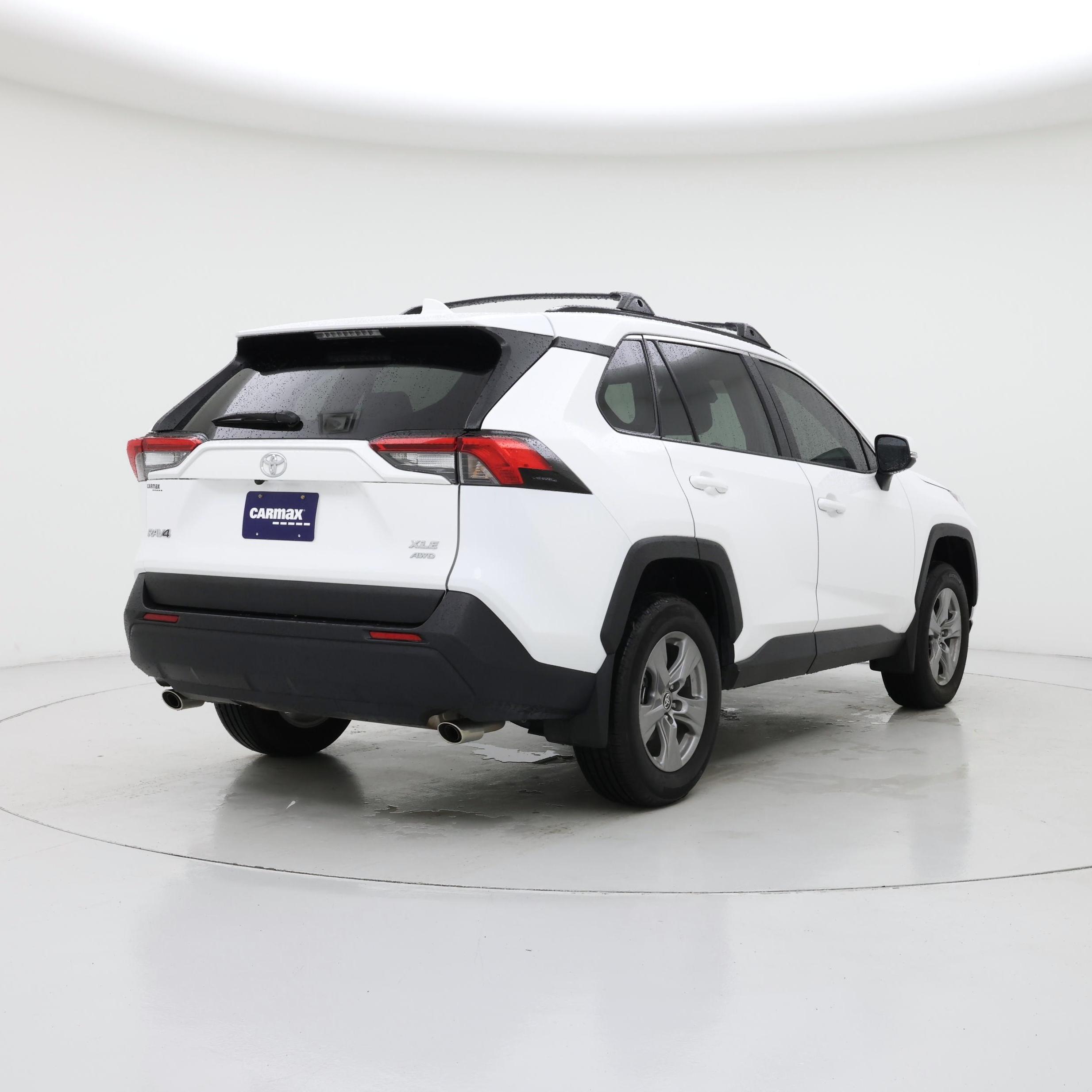 Thumbnail: 2024 Toyota RAV4 - 8