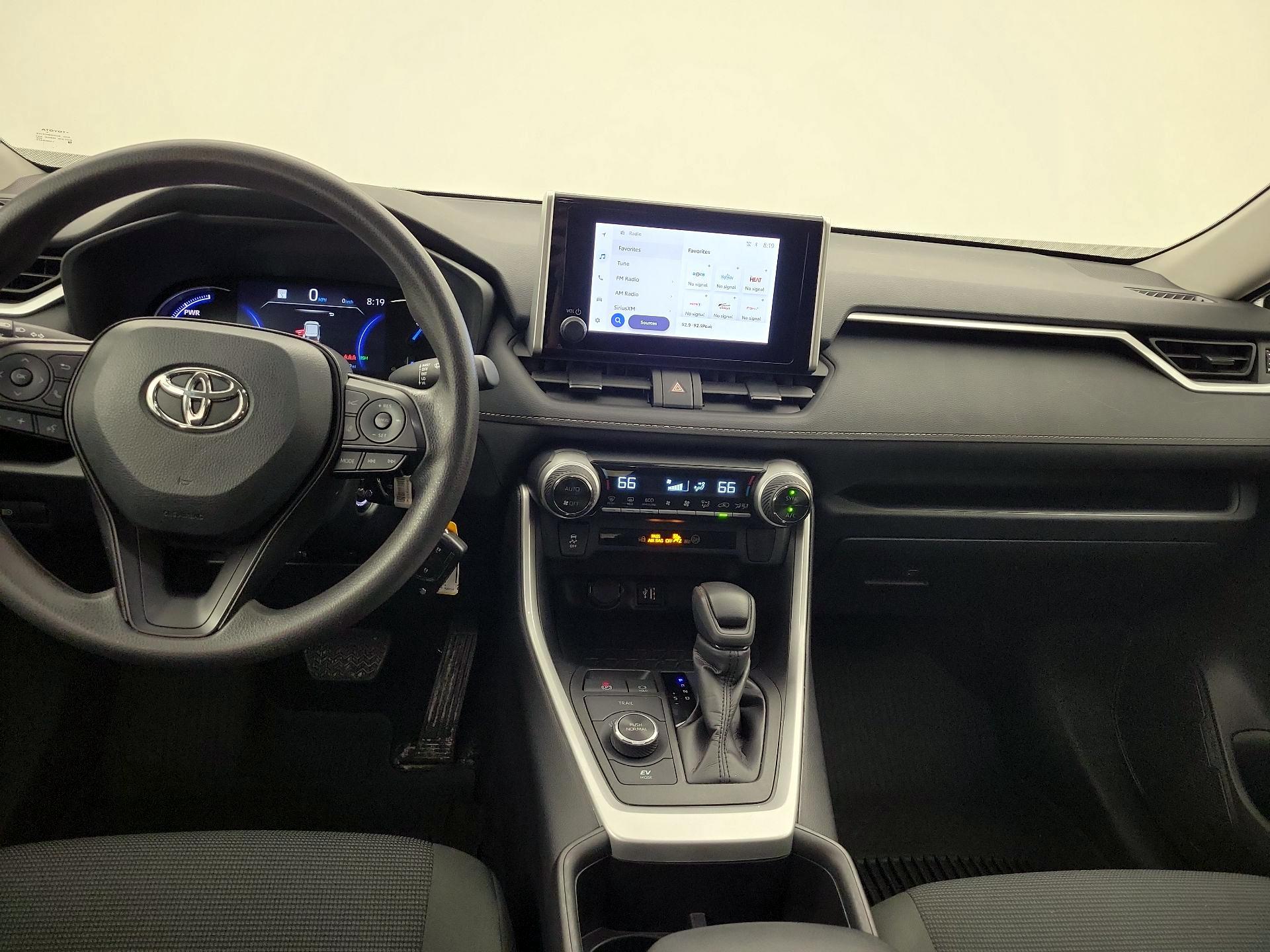 Thumbnail: 2024 Toyota RAV4 - 9