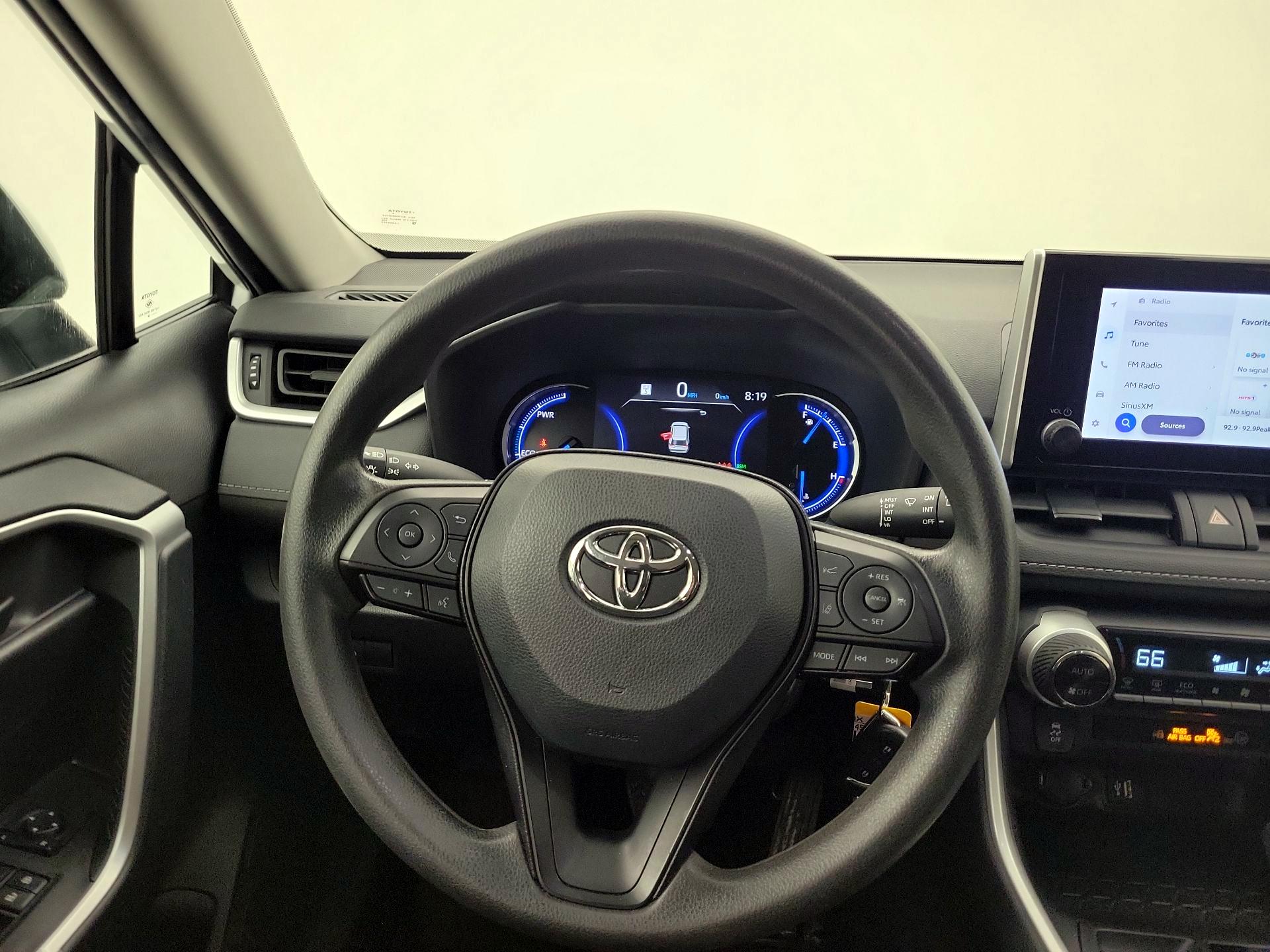 Thumbnail: 2024 Toyota RAV4 - 10