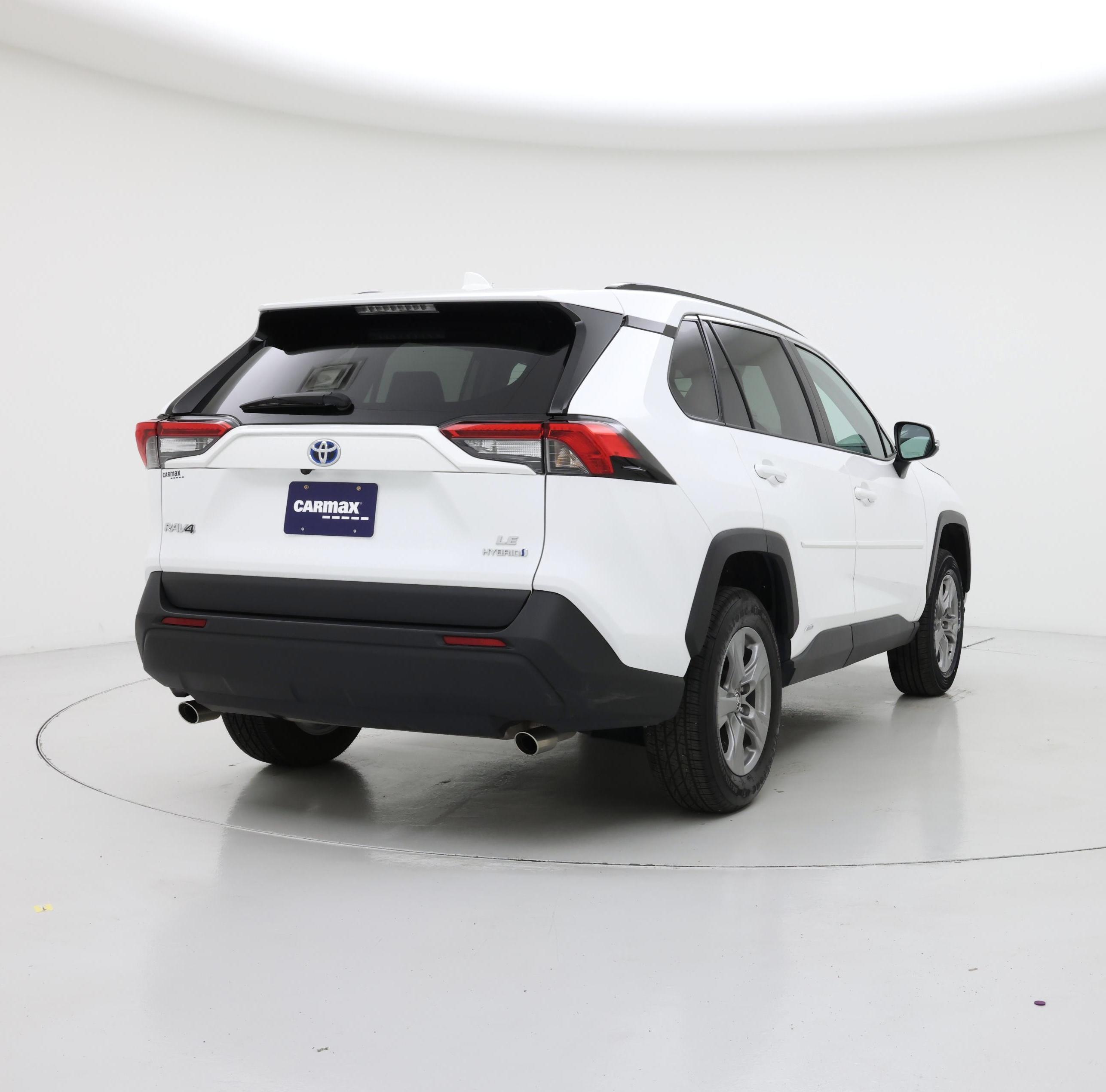 Thumbnail: 2024 Toyota RAV4 - 8