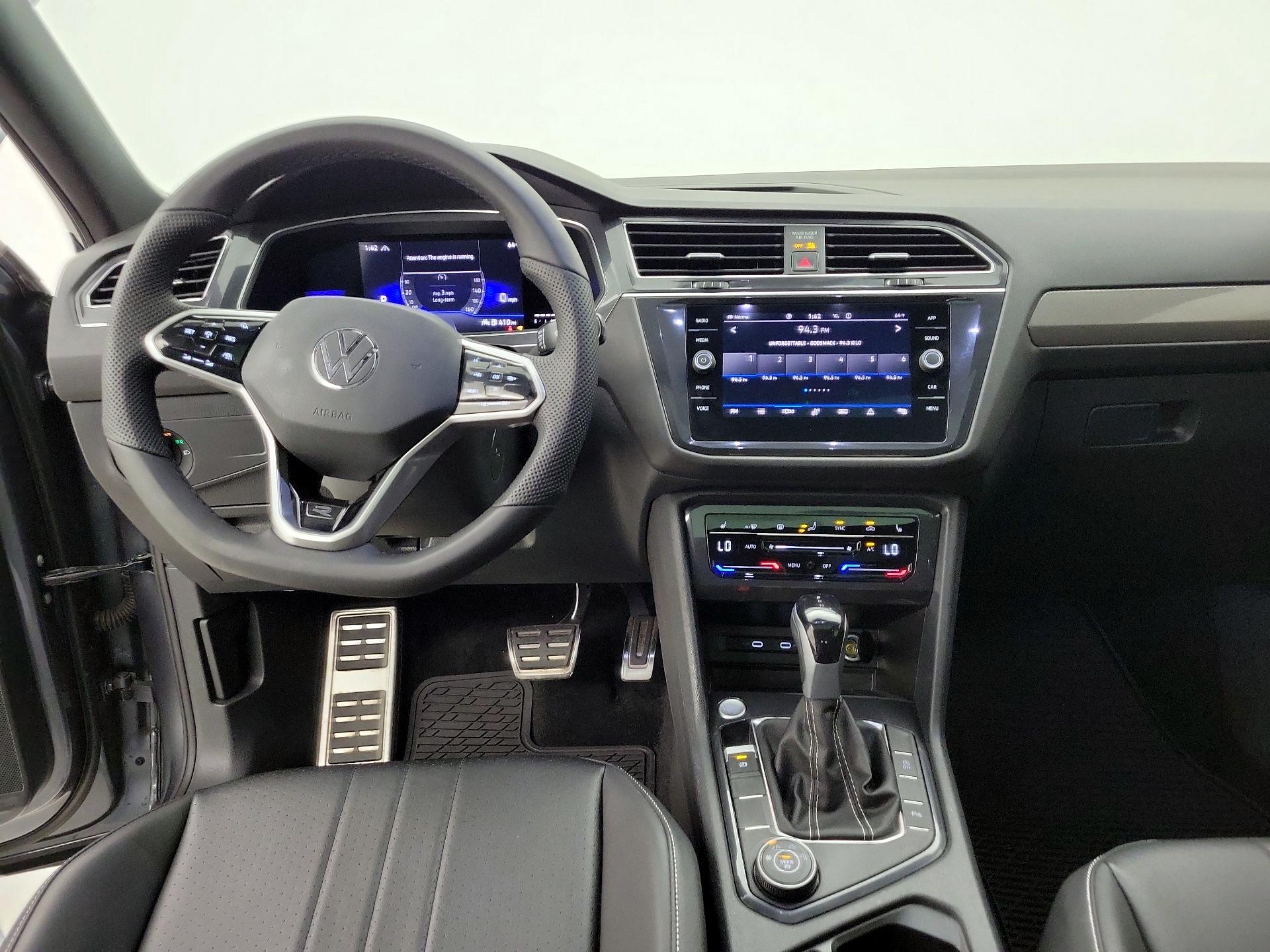 Thumbnail: 2022 Volkswagen Tiguan - 9