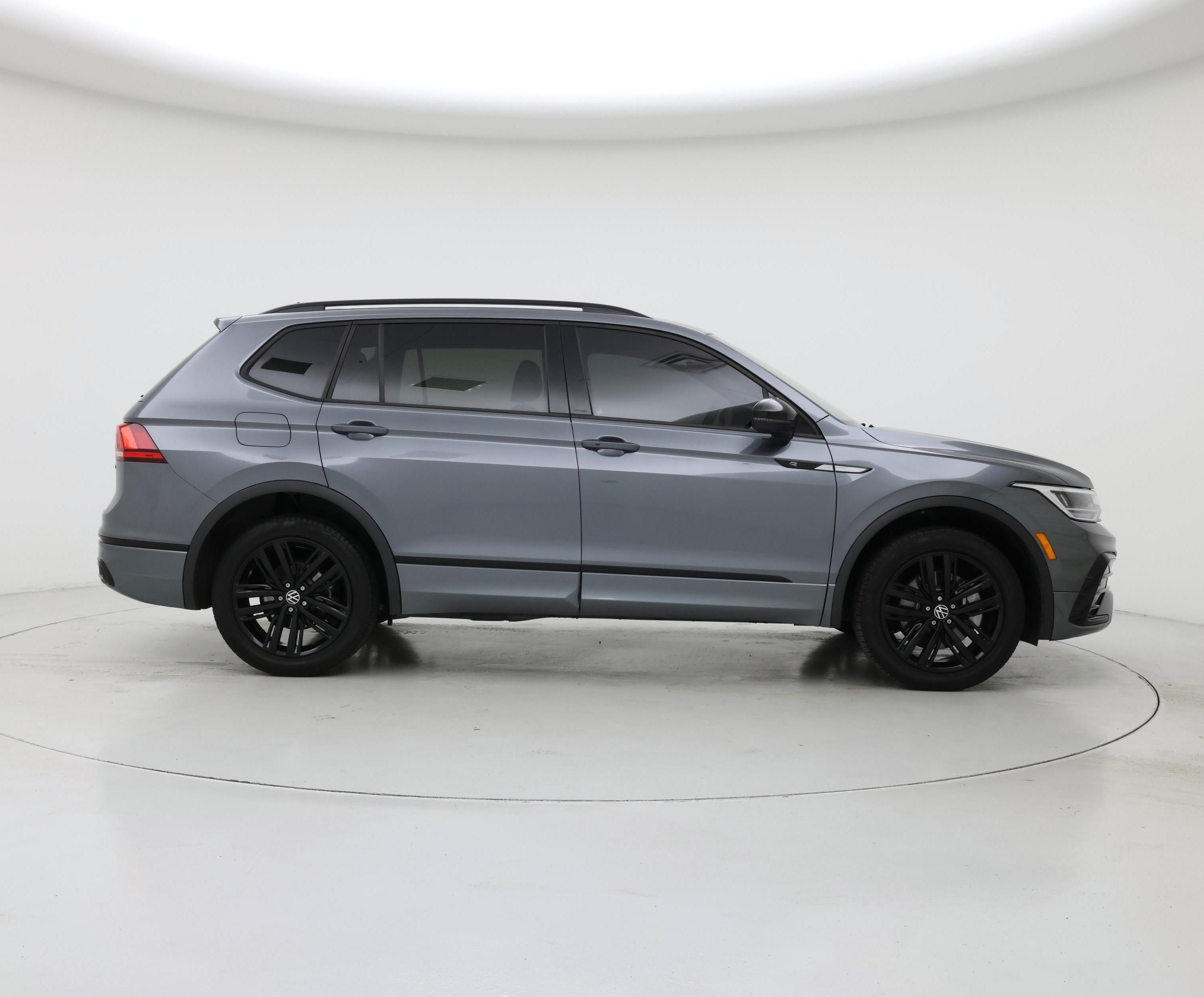 Thumbnail: 2022 Volkswagen Tiguan - 7