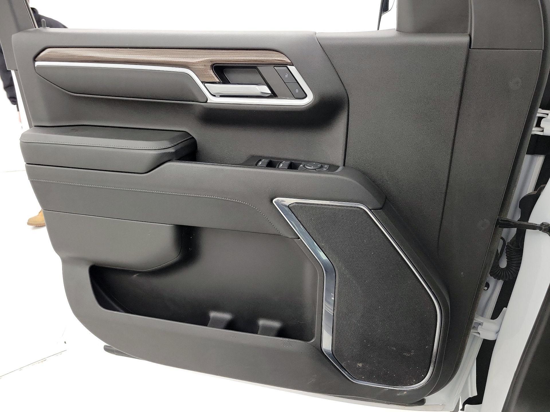 Thumbnail: 2023 Chevrolet Silverado 1500 - 12