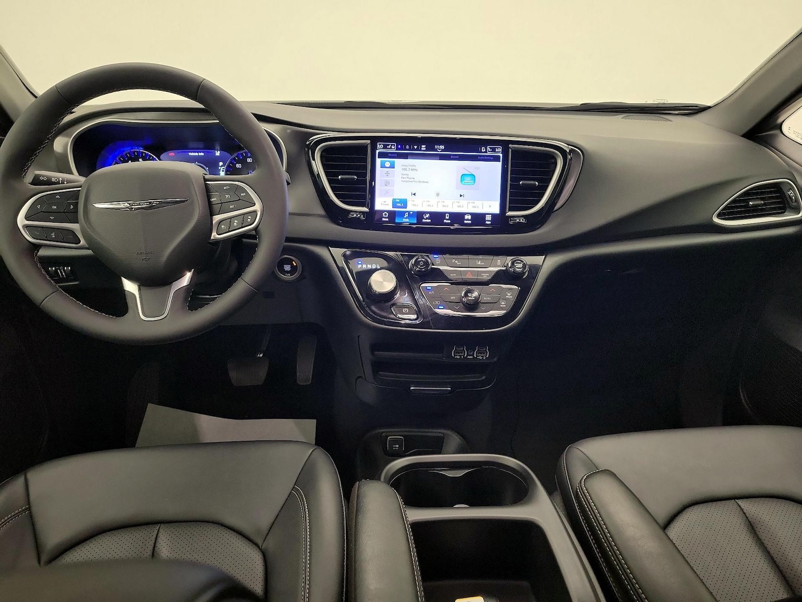 2025 Chrysler Pacifica Select - Photo 10